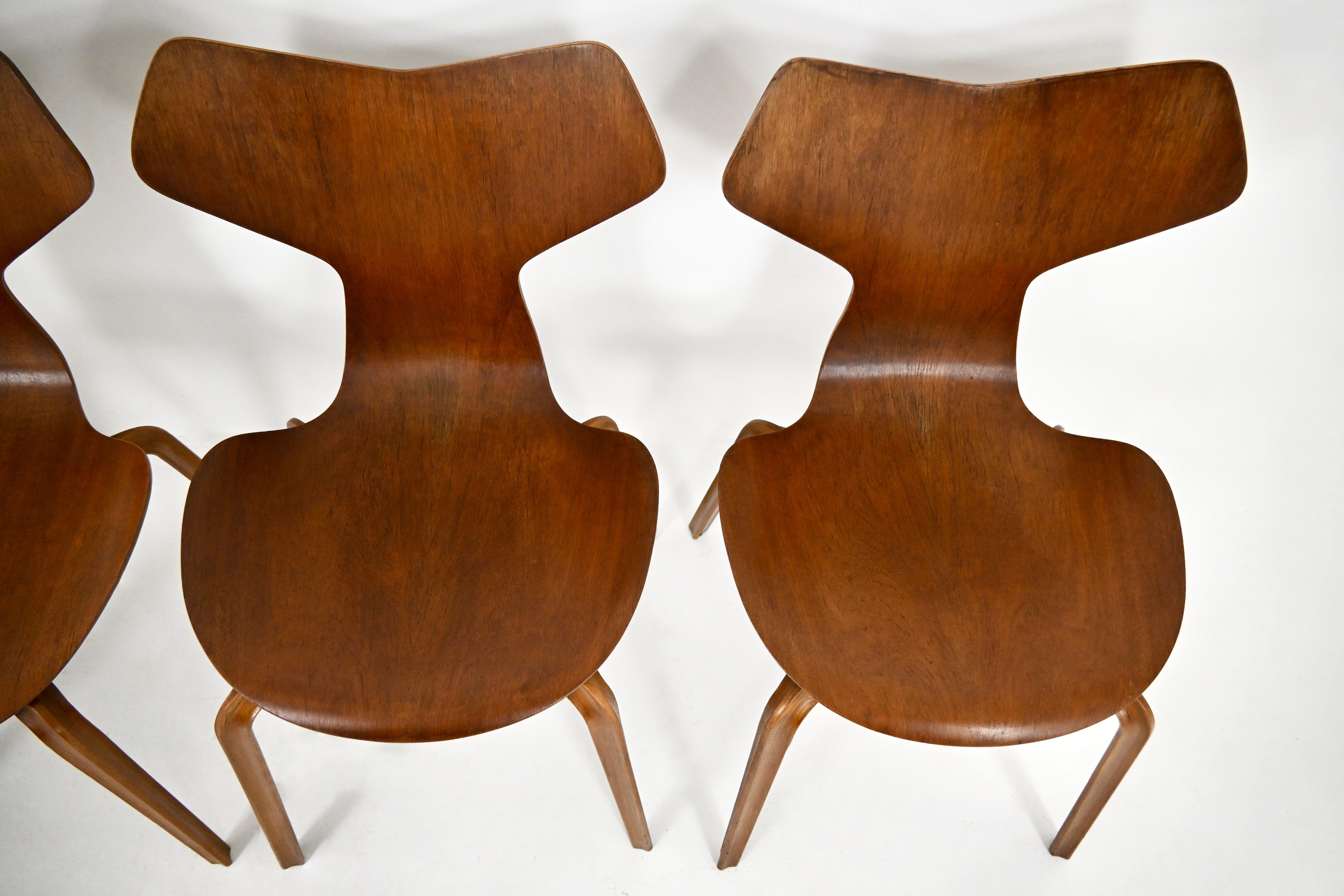 Ensemble de salle à manger par Arne Jacobsen pour Fritz Hansen, années 1950 en vente 3