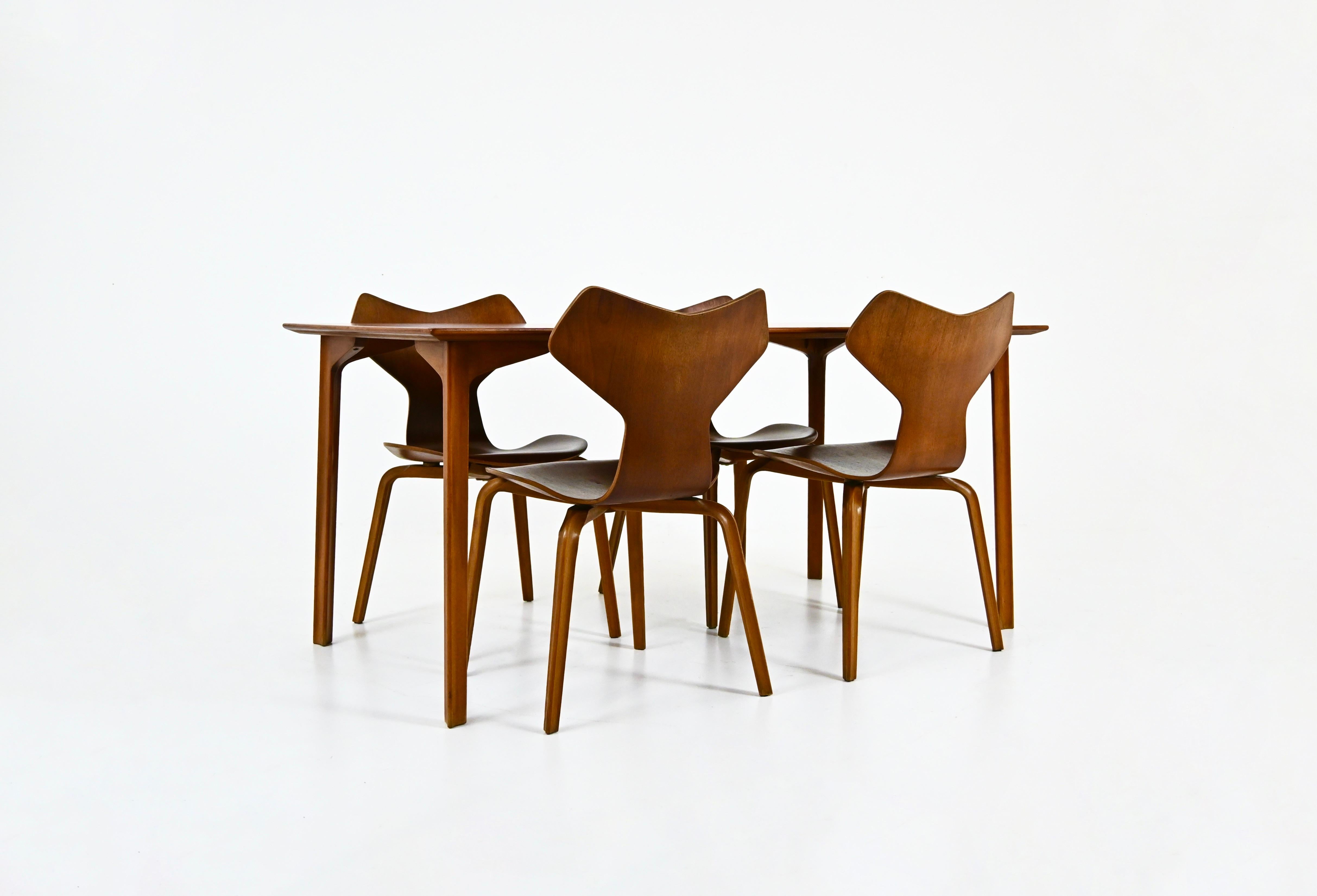 Ensemble de 4 chaises 
