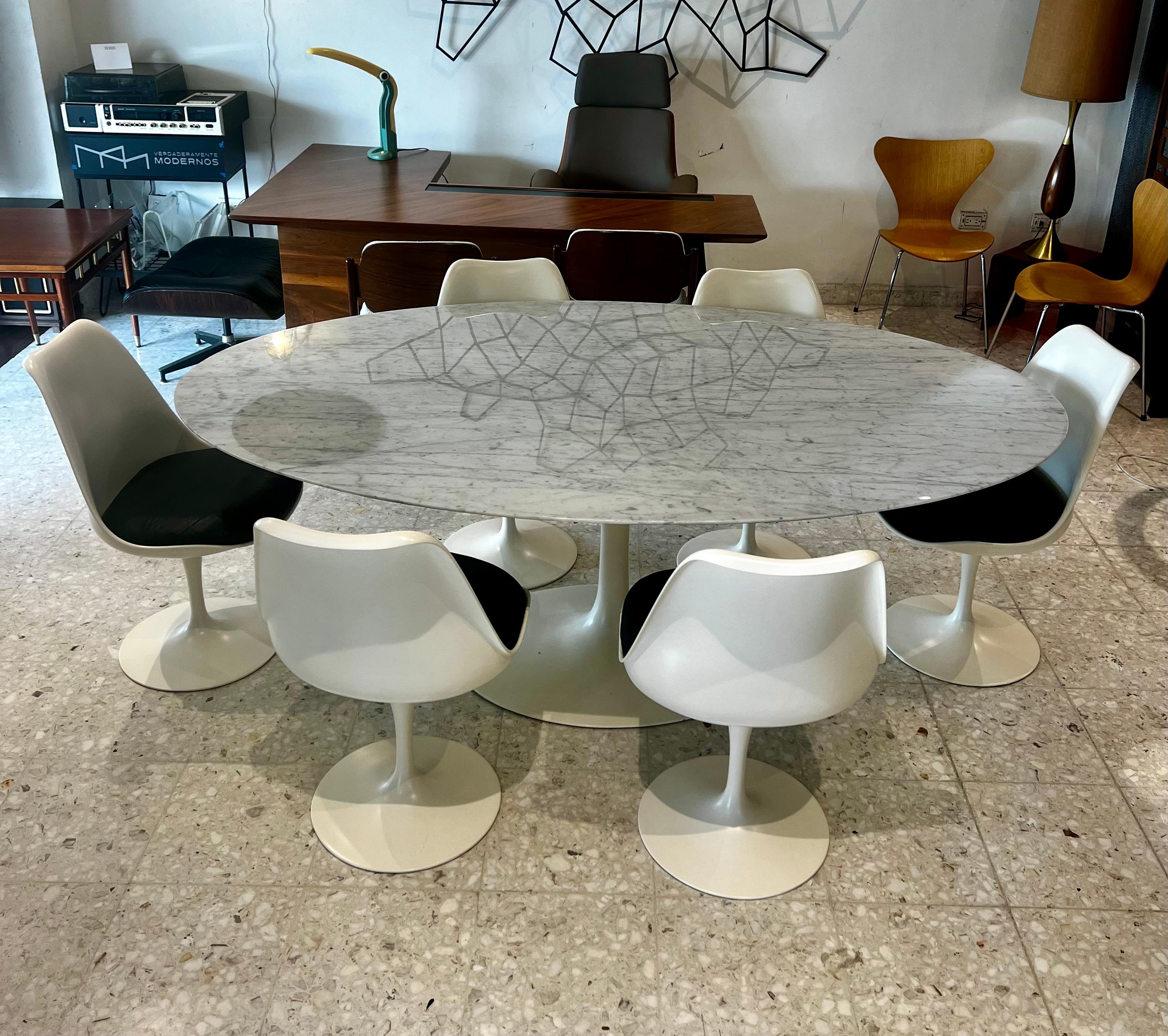 Esszimmer-Set von Eero Saarinen im Zustand „Relativ gut“ im Angebot in San Pedro Garza Garcia, Nuevo Leon