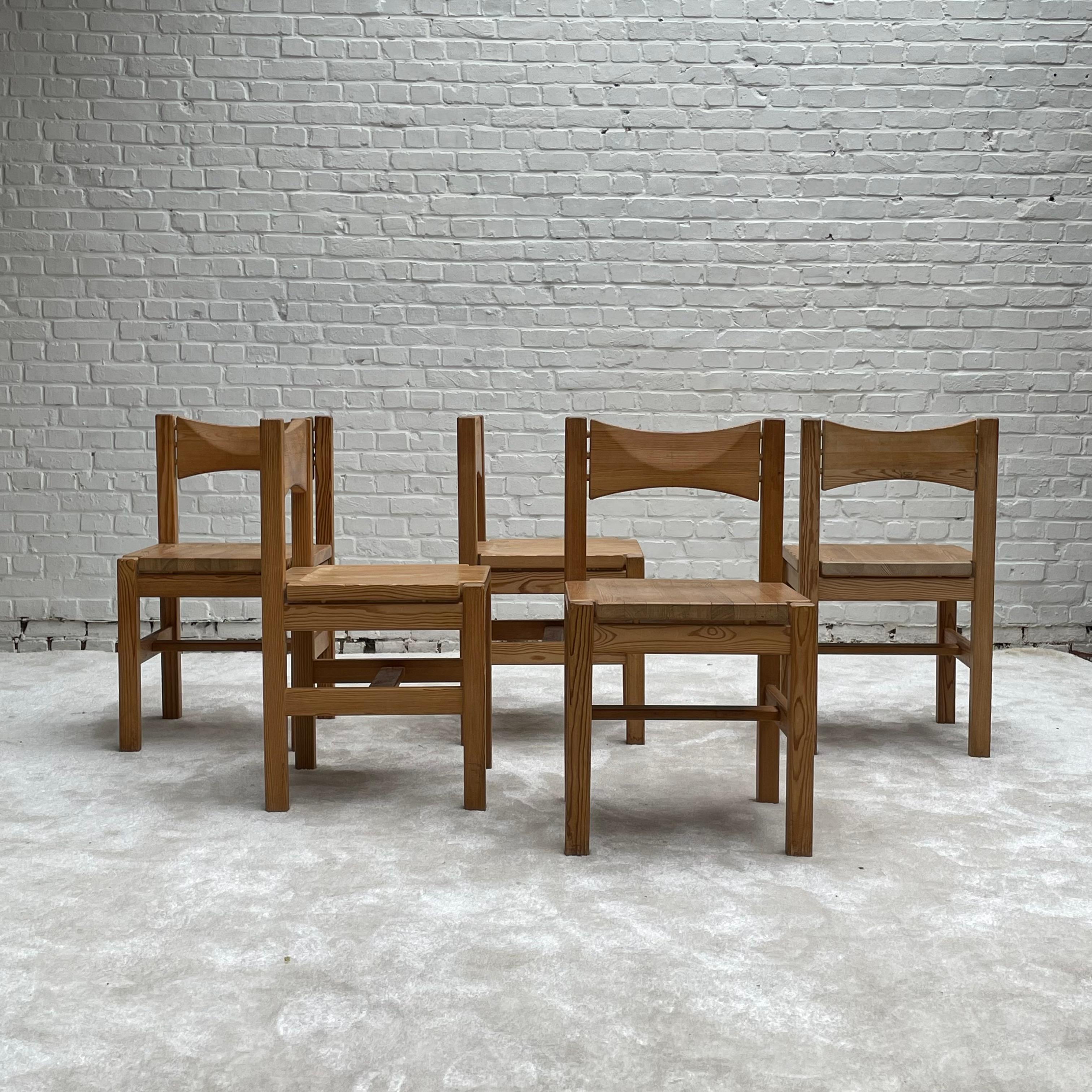 Dining Set by Ilmar Tapiovaara for Laukaan Puu Finnland In Good Condition For Sale In Antwerpen, BE