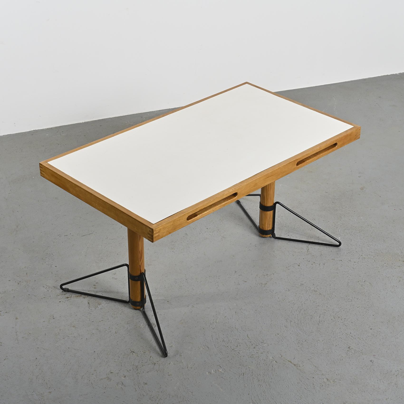 XX secolo Set da pranzo di Marc Held per Bessière, IBM Montpellier 1983 in vendita