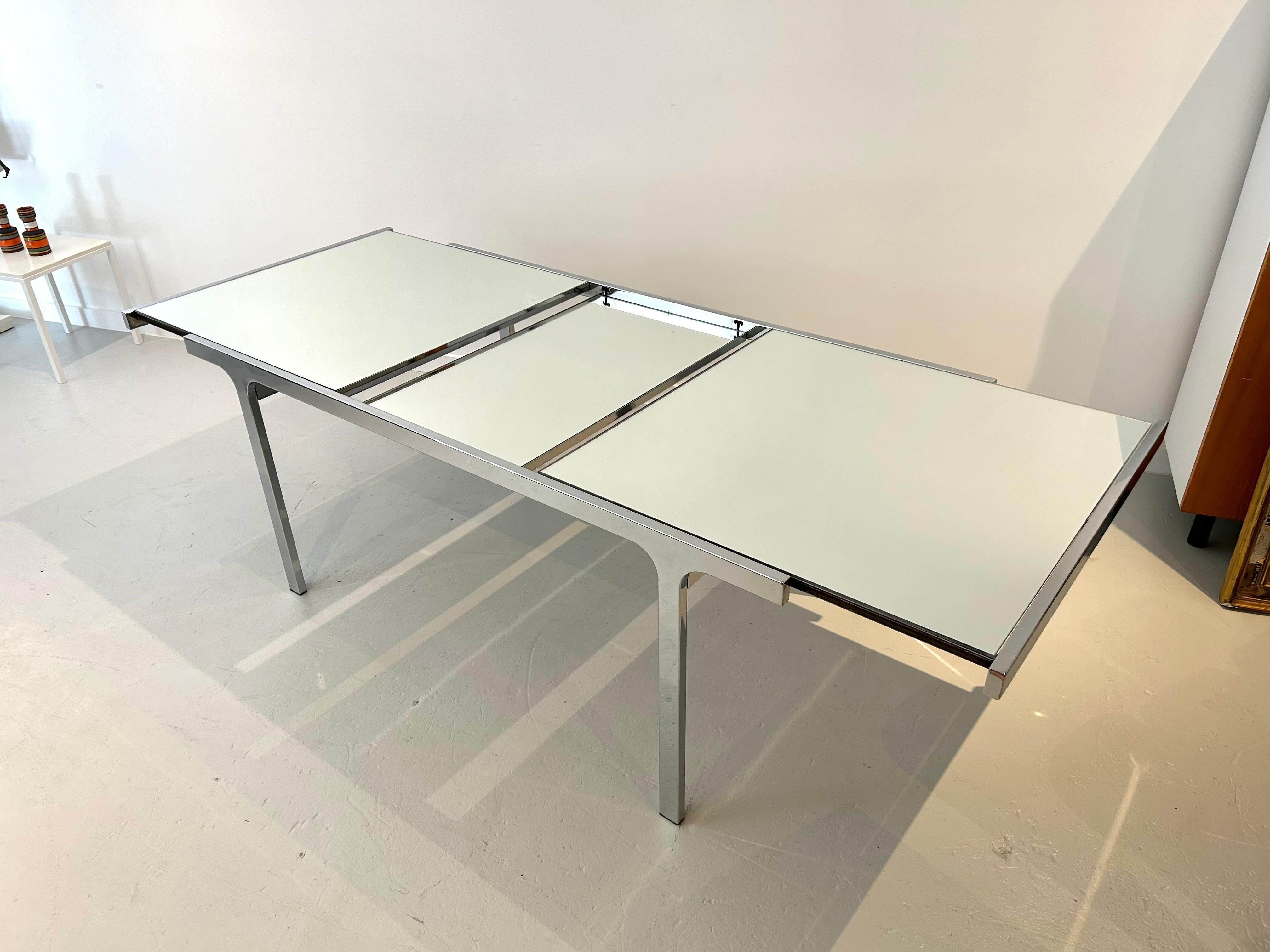 Esszimmer-Set von Pierre Cardin, neu gepolstert im Angebot 9