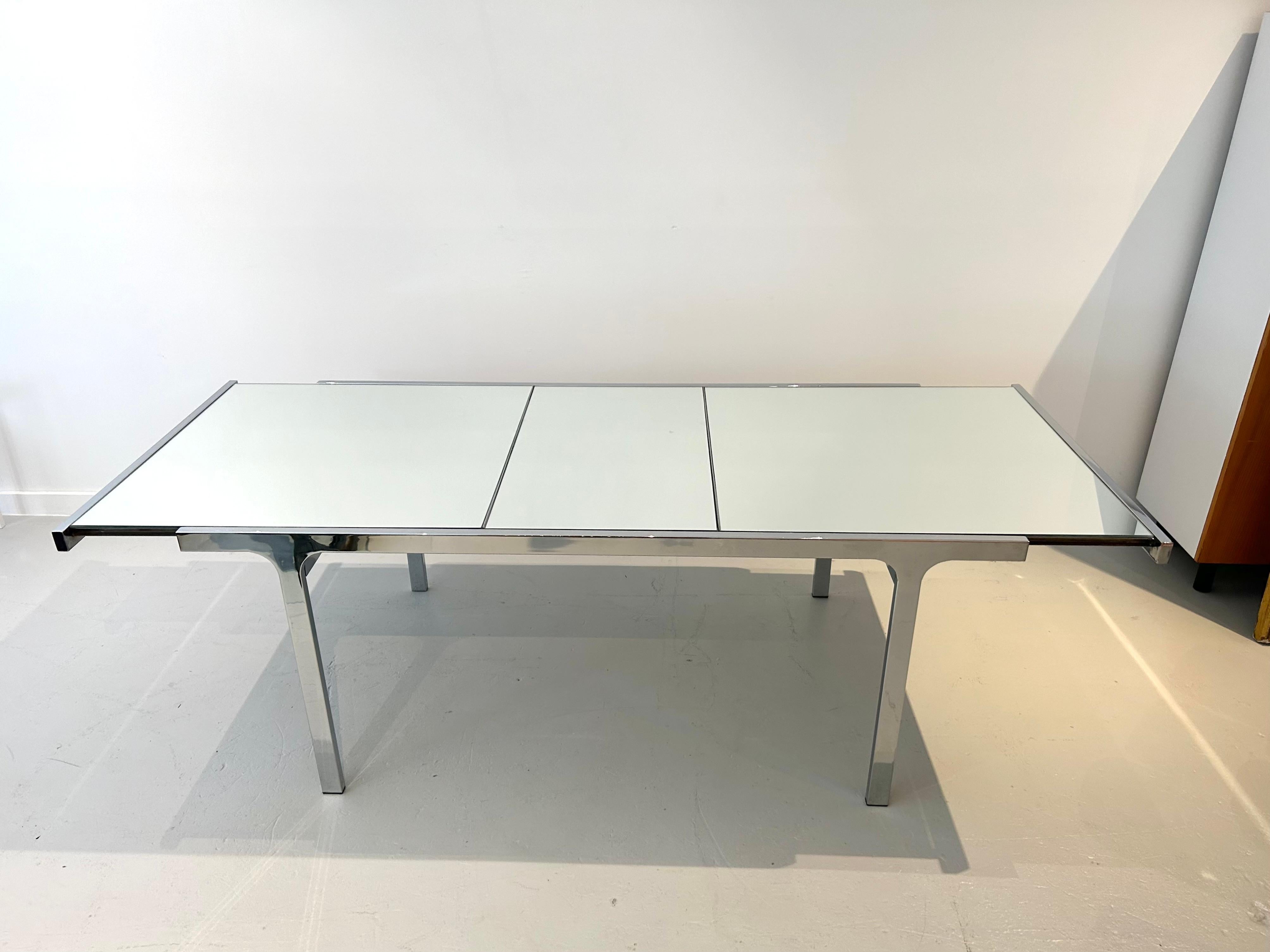 Esszimmer-Set von Pierre Cardin, neu gepolstert im Angebot 11