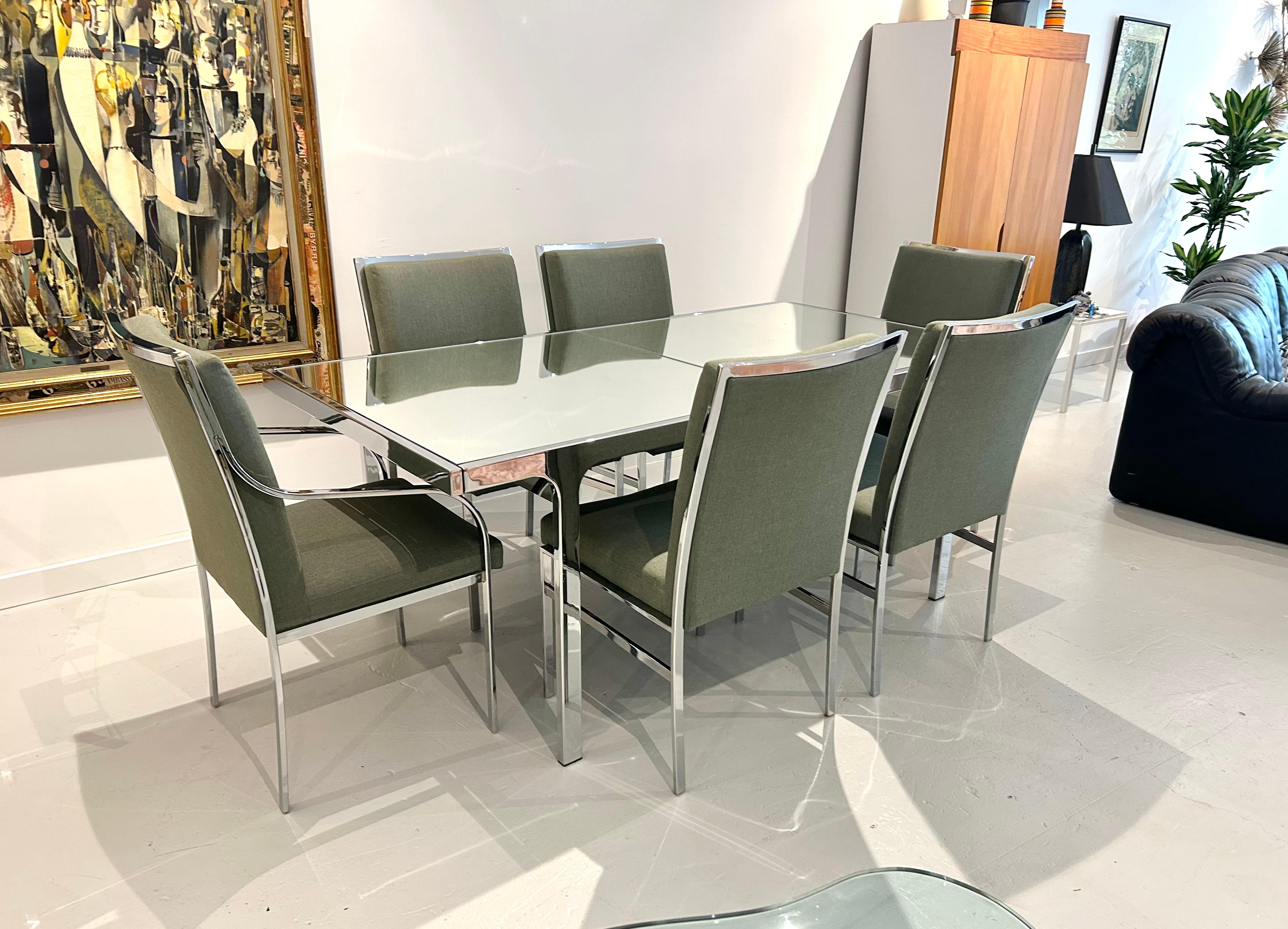 Esszimmer-Set von Pierre Cardin, neu gepolstert (Ende des 20. Jahrhunderts) im Angebot