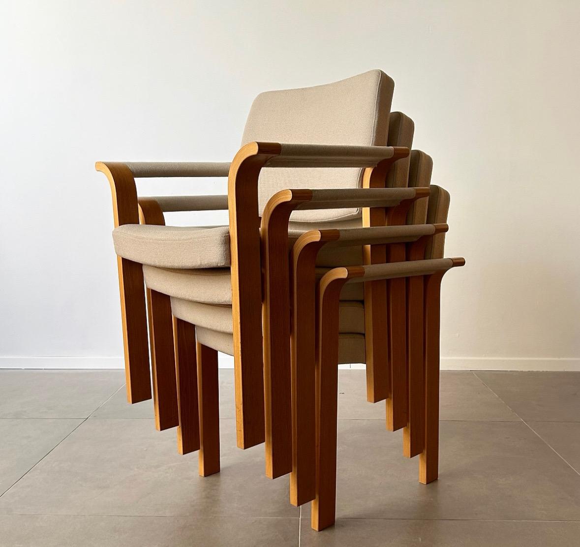 Ensemble de salle à manger par Rud Thygesen et Johnny Sørensen pour Magnus Olesen, 1970 Danemark Bon état - En vente à Tel Aviv-Yafo, Tel Aviv District