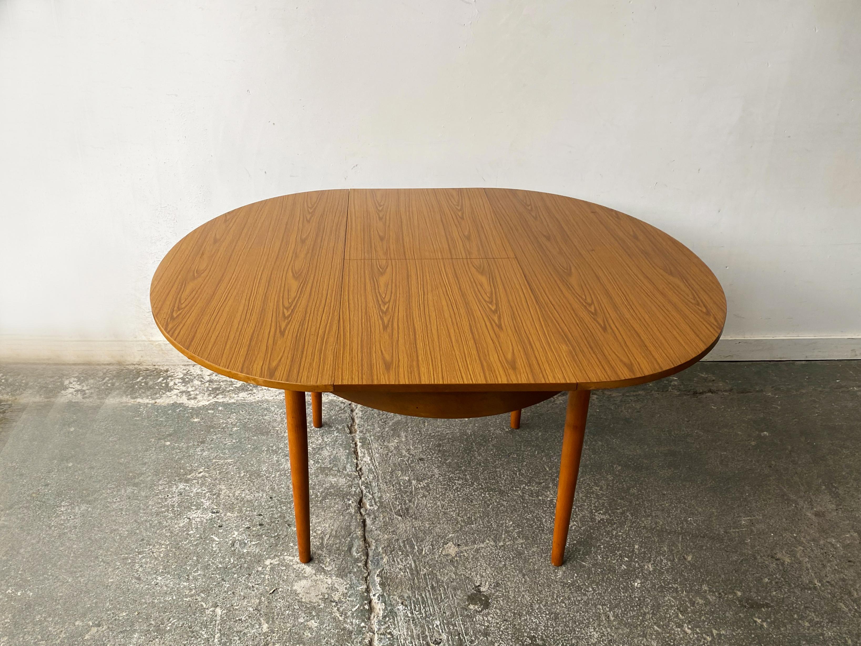 Ensemble de salle à manger de Schreiber Furniture - 1960's mid century modern en vente 1