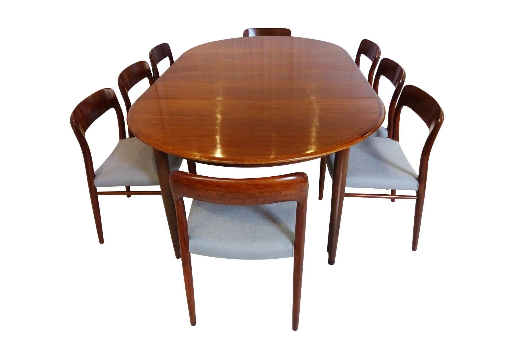 Mid-Century Modern Dining Set - Danish Midcentury Teak table and 8 chairs by Niels Otto Moller