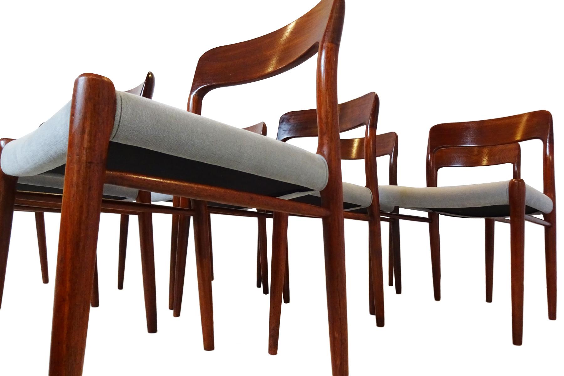 Dining Set - Danish Midcentury Teak table and 8 chairs by Niels Otto Moller 3