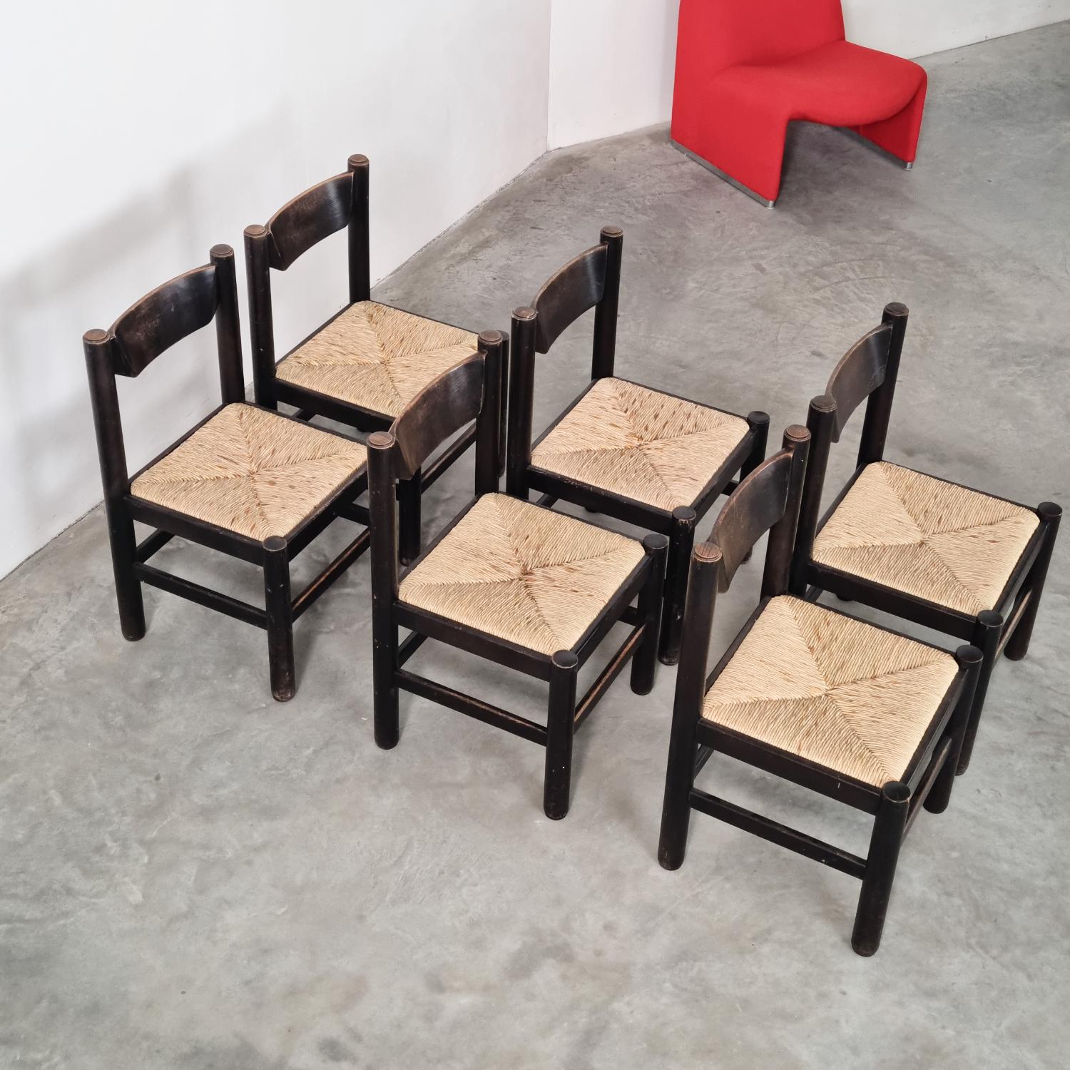 Set da pranzo, con sei sedie riattrezzate in vendita 2