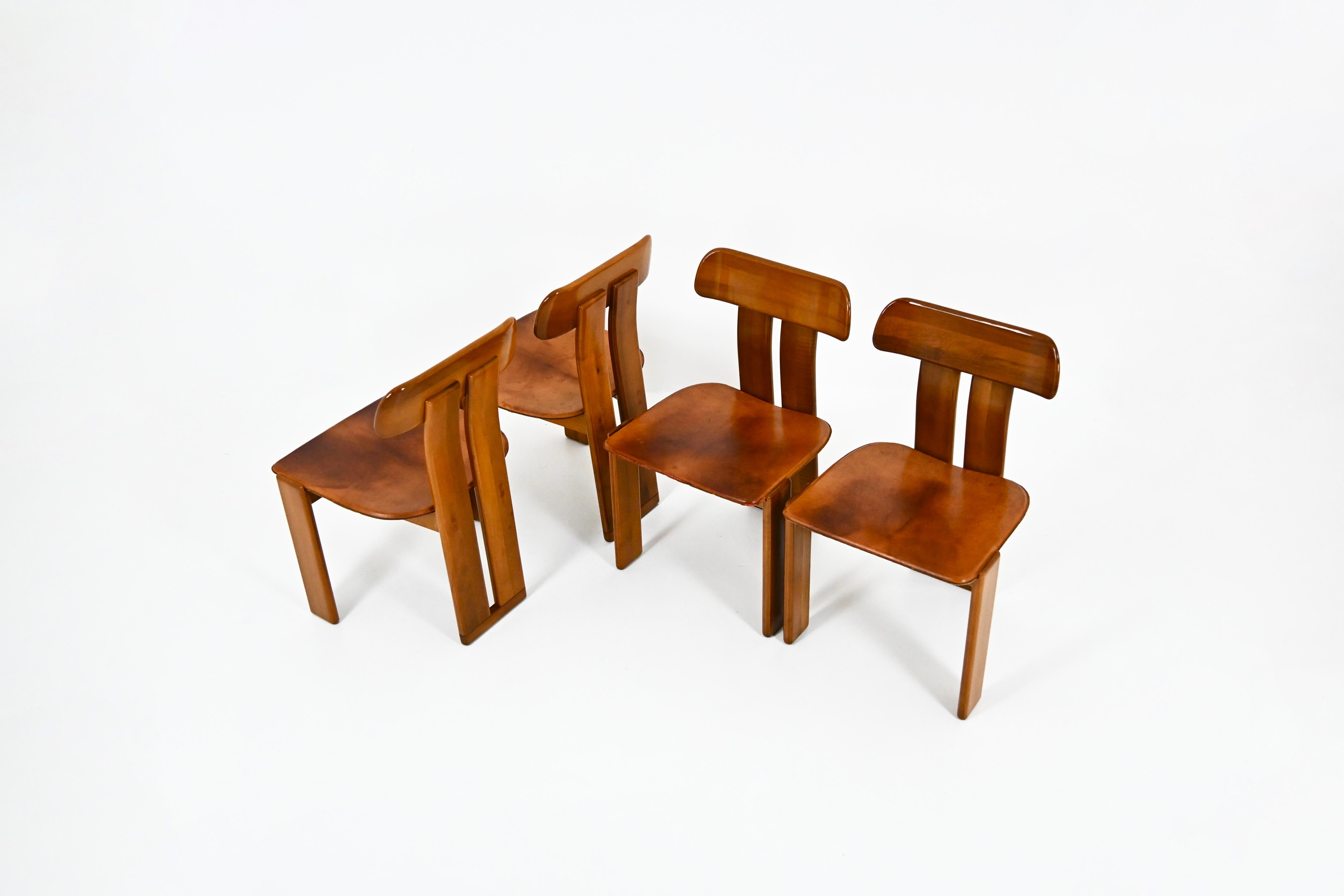 Esszimmergarnitur Sapporo Tisch und vier Stühle Von Mario Marenco für Mobilgirgi, 1970er Jahre im Zustand „Gut“ im Angebot in bruxelles, BE