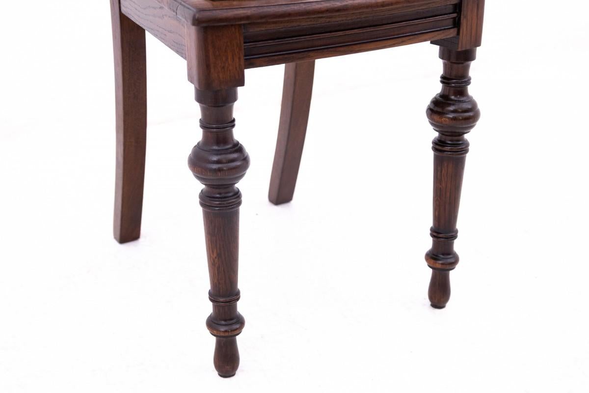 Ensemble de salle à manger, table + 12 chaises, Europe du Nord, vers 1930. en vente 7