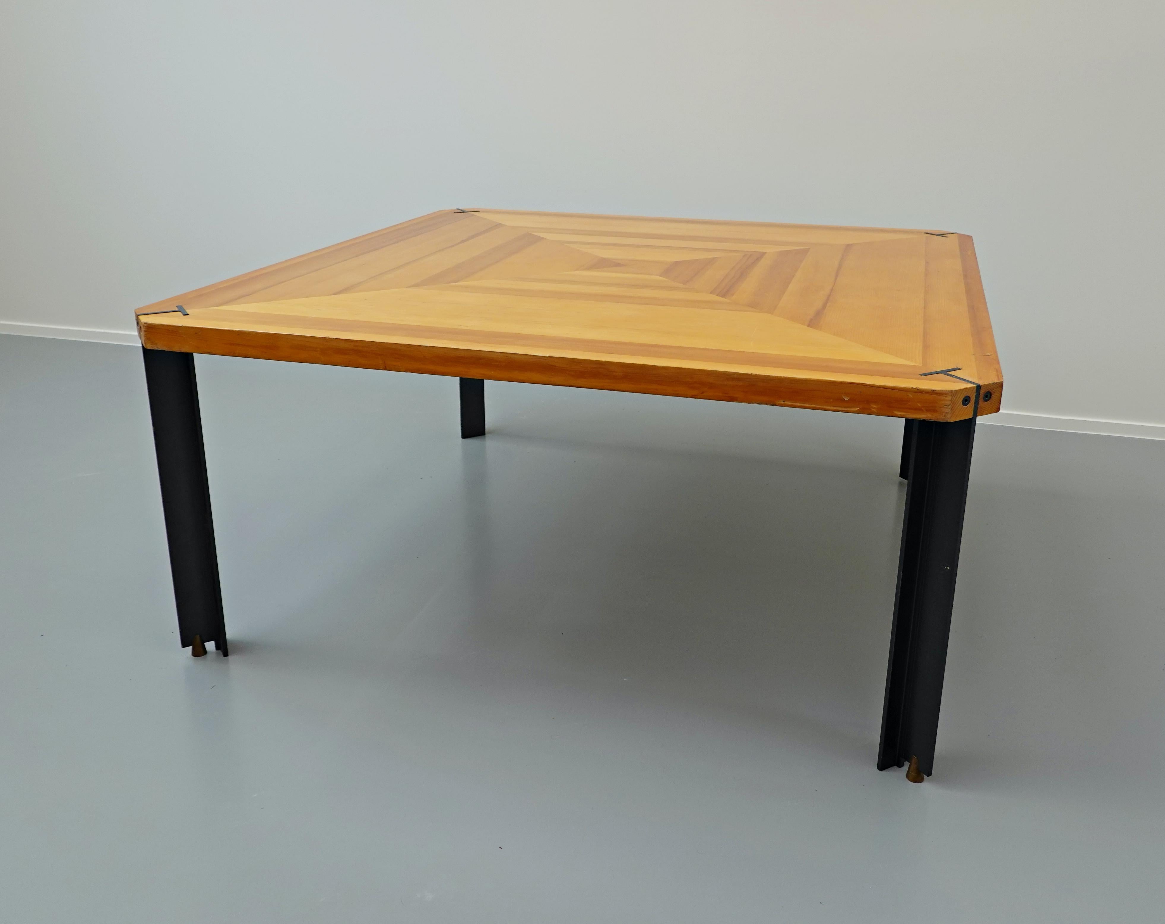 Mid-Century Modern Dining Table, 1960s In Good Condition For Sale In Brussels, BE