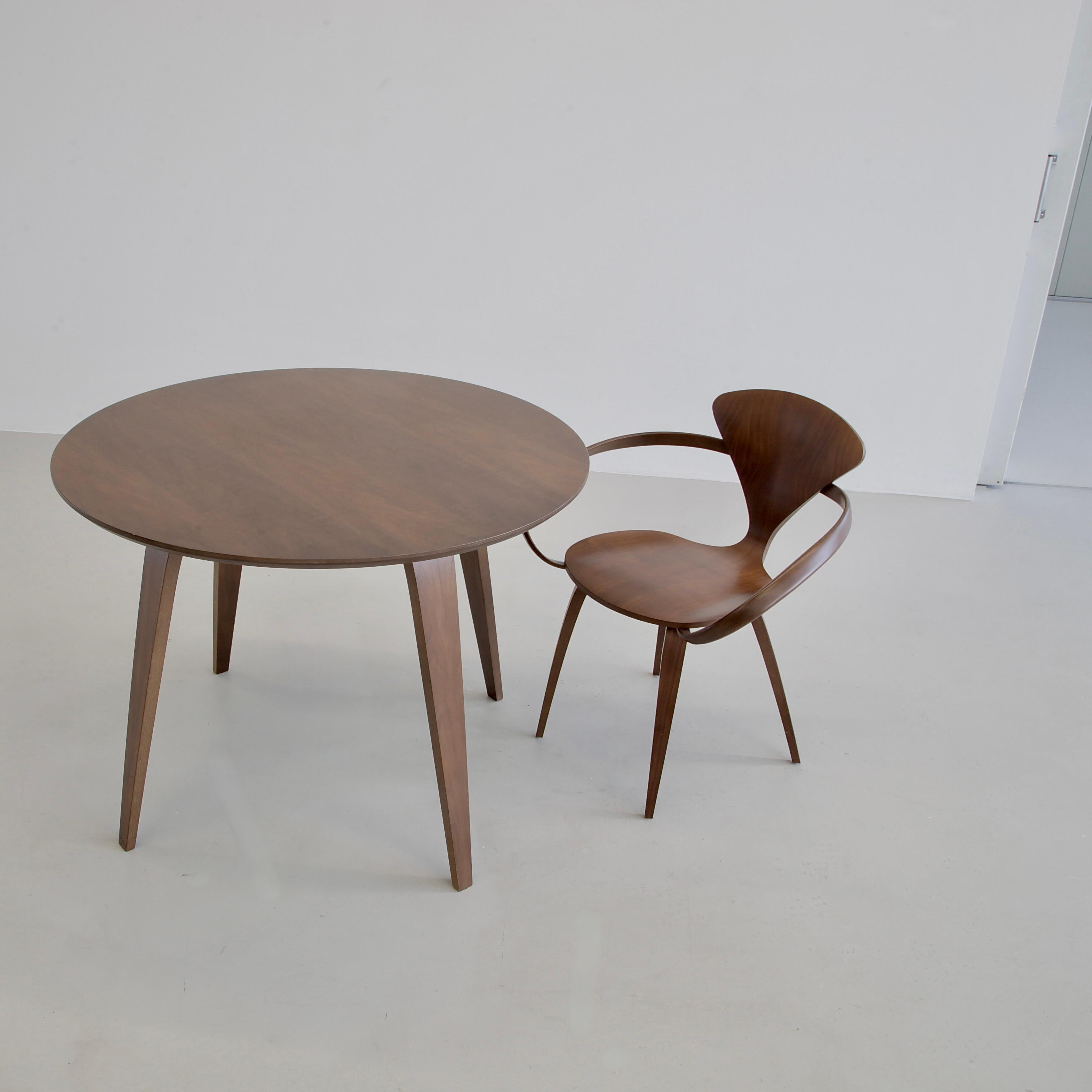 Dining Table 2615 'Round' by Benjamin Cherner, 2003 In Good Condition For Sale In Berlin, Berlin