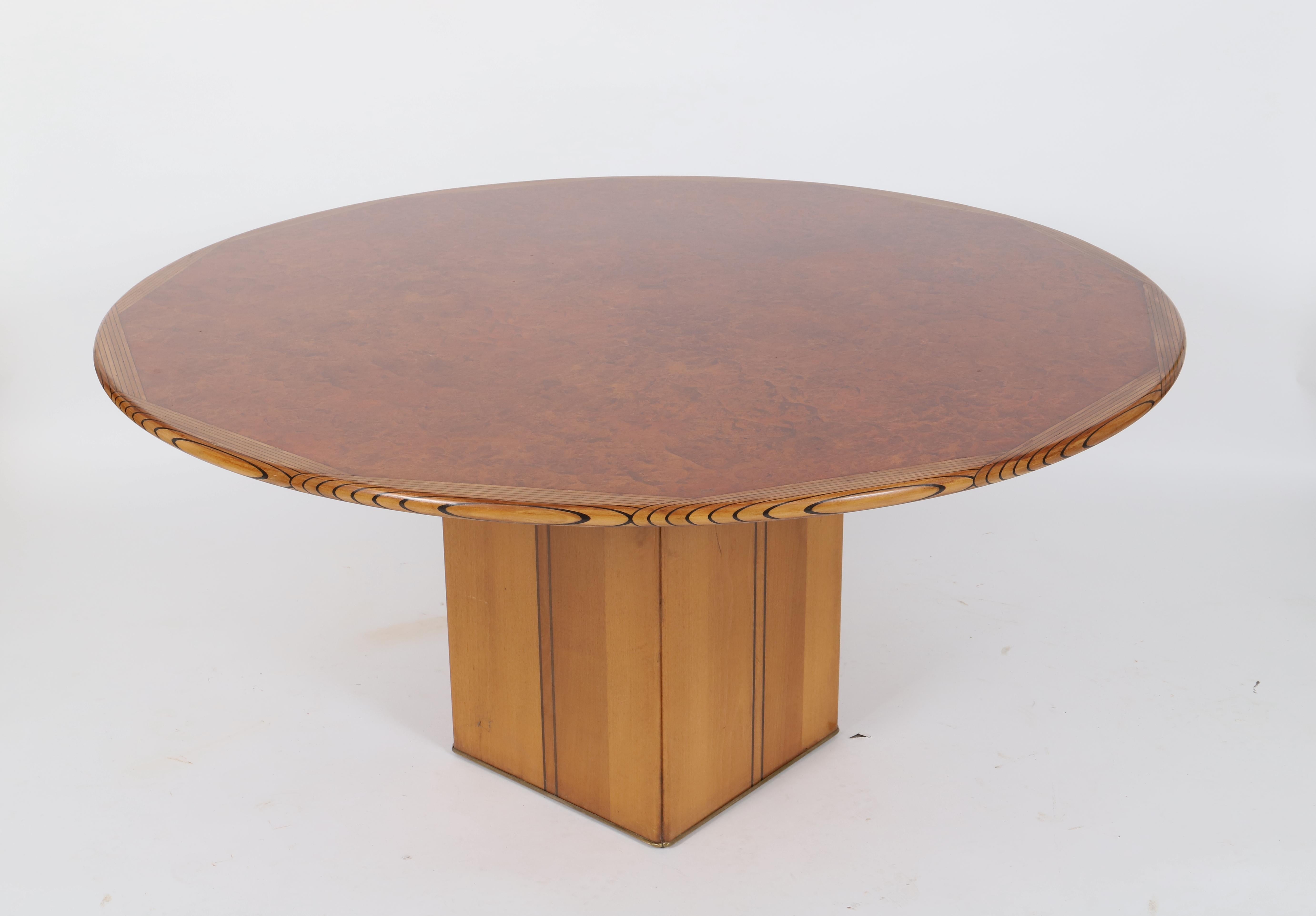European Dining table and four chairs Afra (1937-2011) & Tobia Scarpa (born in 1935) For Sale