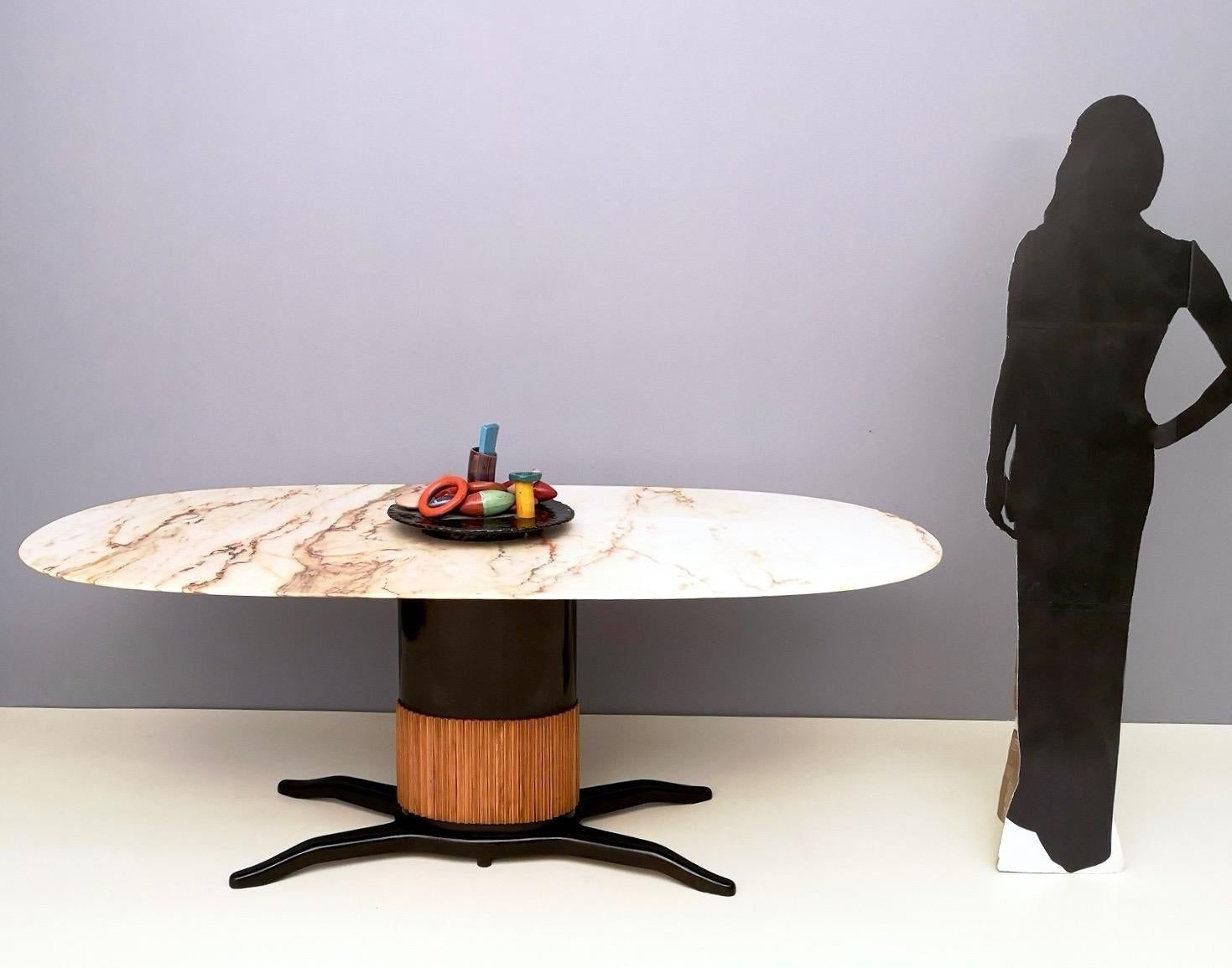 Mid-Century Modern Dining Table Ascribable to Paolo Buffa with a Pink Marble Top, Italy, 1950s