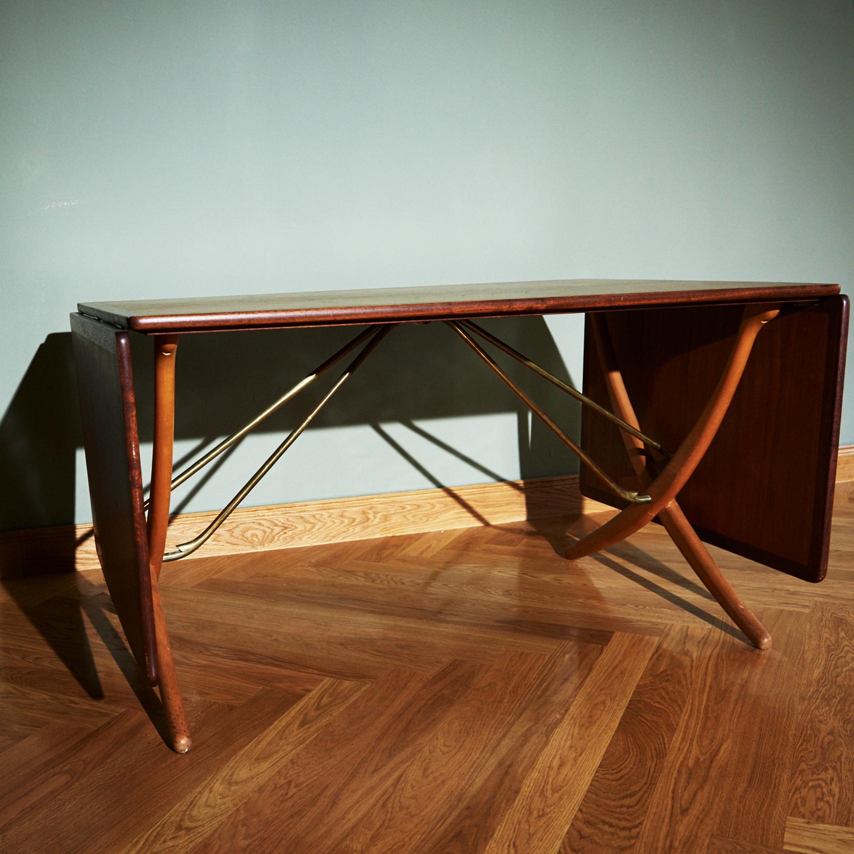 Brass Dining Table 'AT-304’ by Hans Wegner  For Sale