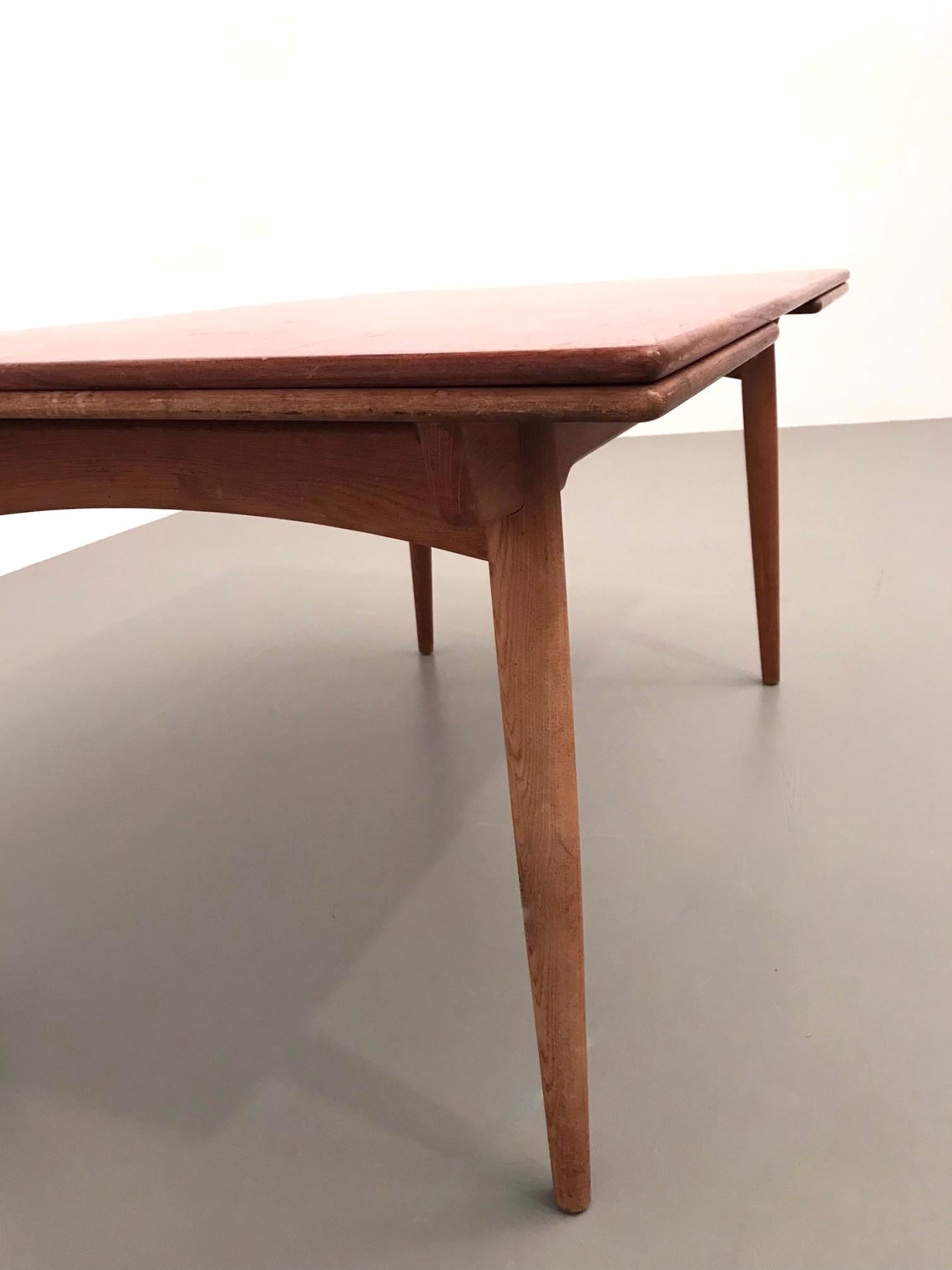 Esstisch AT 312 von Hans Wegner für Andreas Tuck aus Eiche, Dänemark, 1960er Jahre im Angebot 4