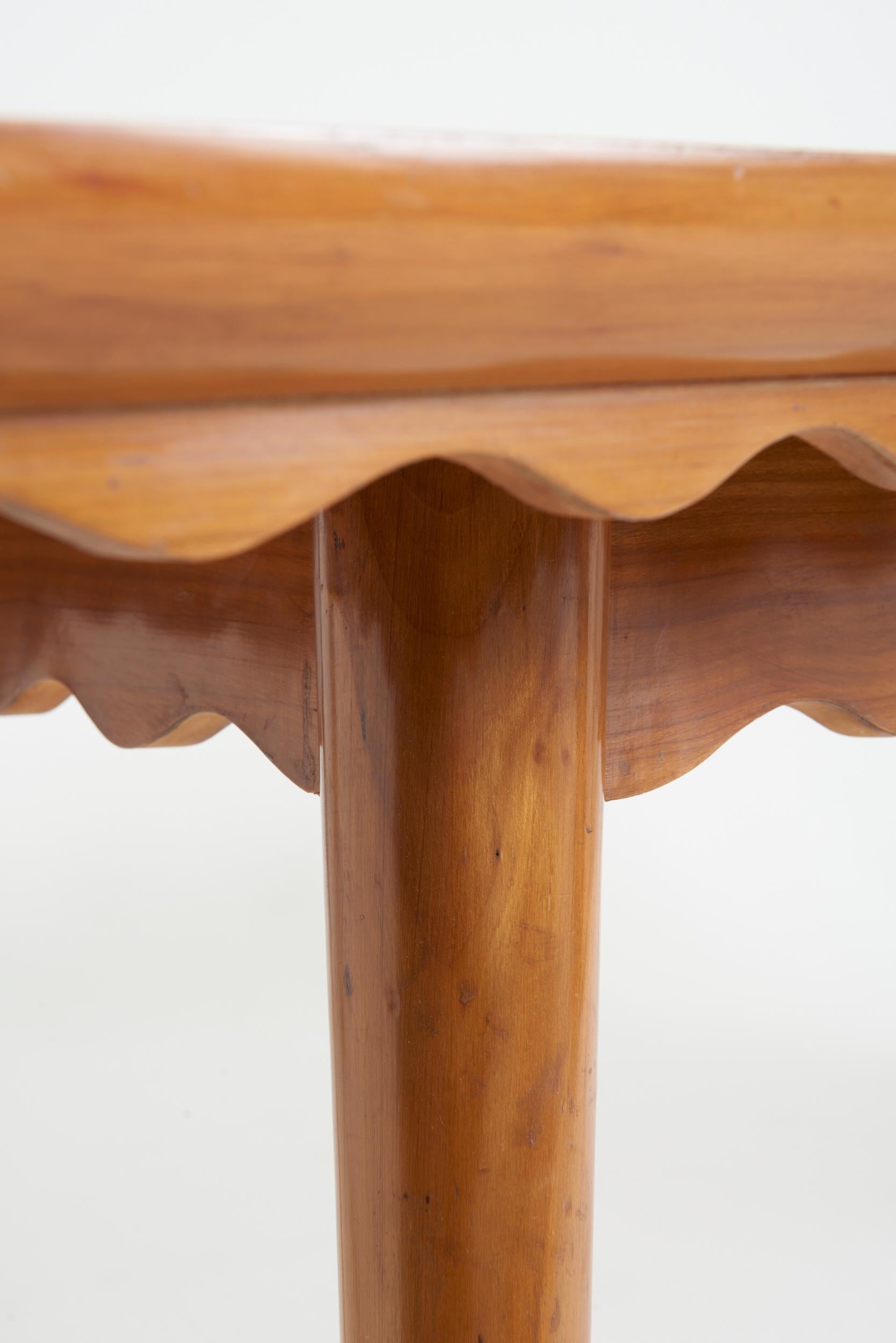 Mesa de comedor de Paolo Buffa (1903-1970) mediados del siglo XX