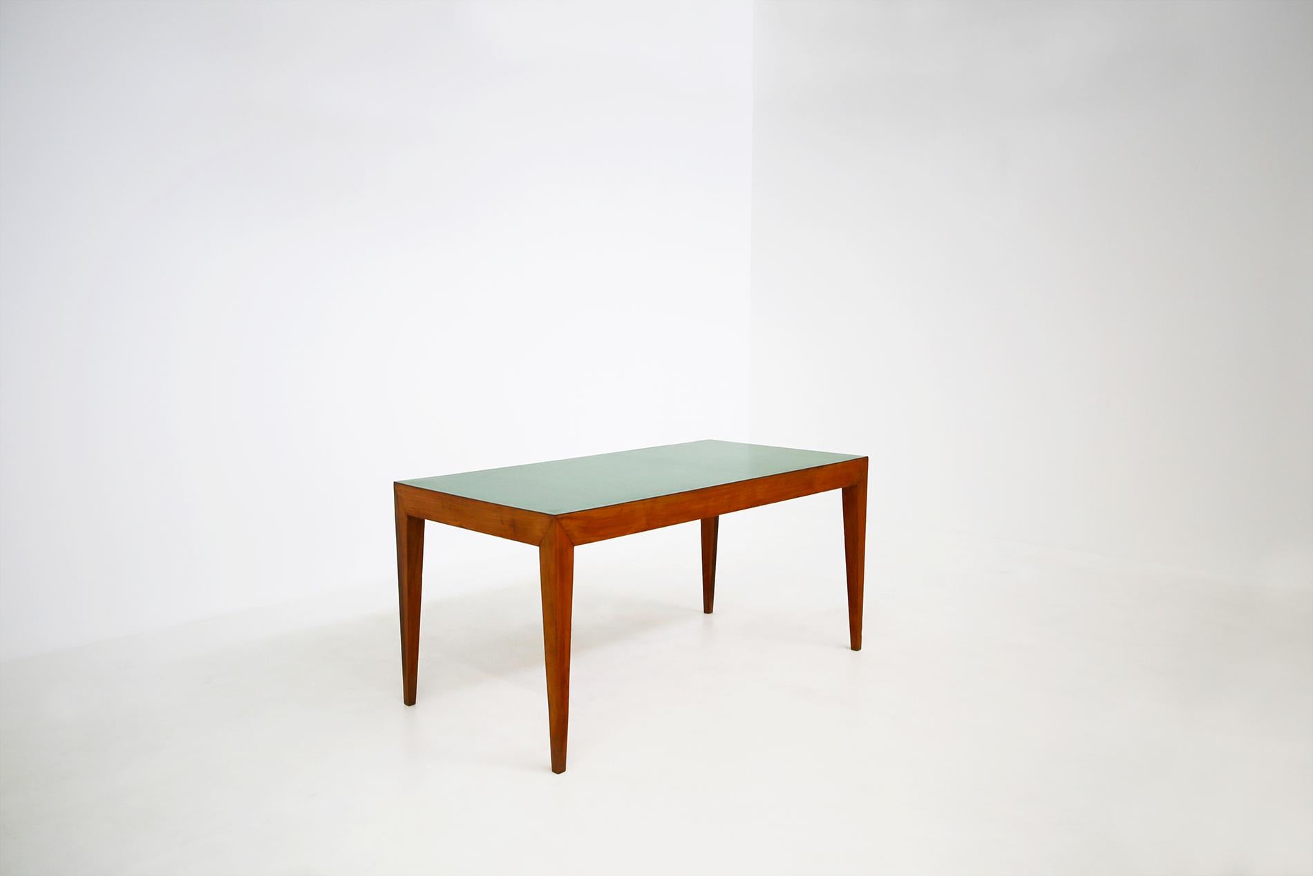 Mid-Century Modern Dining Table Attributed to Gio Ponti in Walnut and Green Formica, 1950s