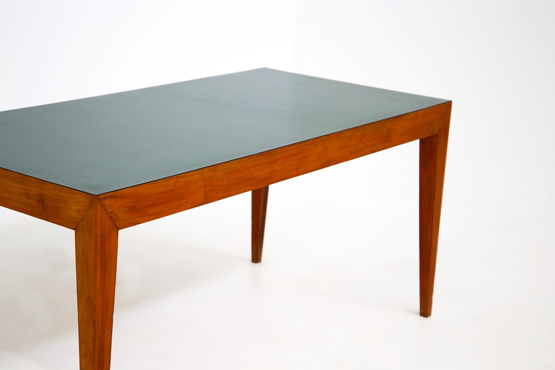 Mid-20th Century Dining Table Attributed to Gio Ponti in Walnut and Green Formica, 1950s