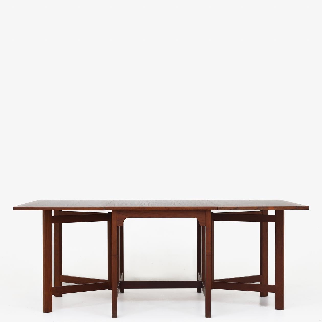 Dining Table by Børge Mogensen For Sale 1