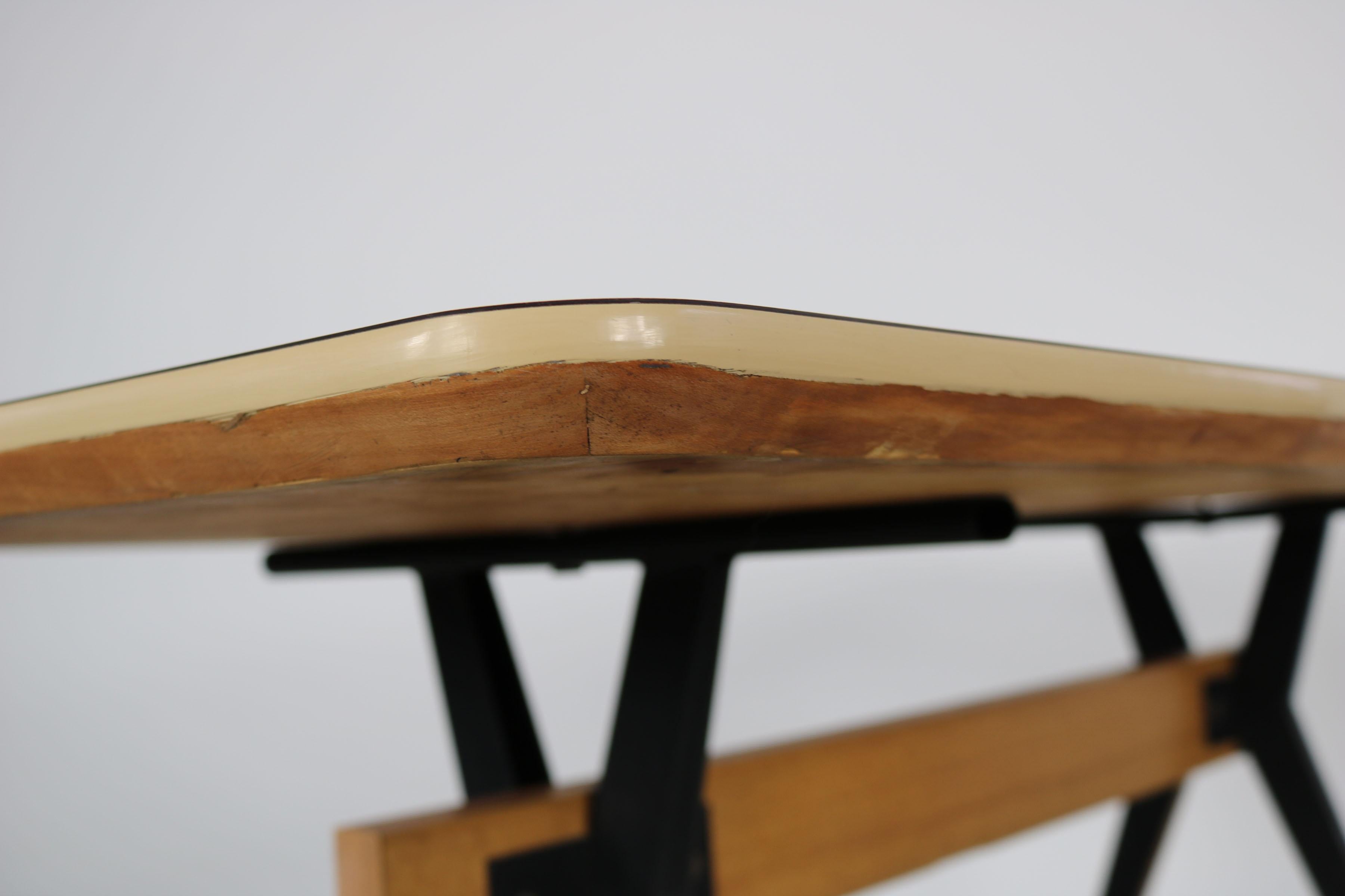 20th Century Dining table by Carlo Ratti made by Industria Legni Curvati, 1950s, Italy For Sale