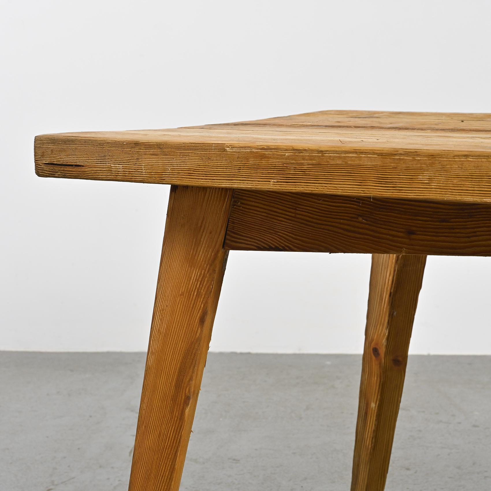 Dining table by Christian Durupt, circa 1970 For Sale 4