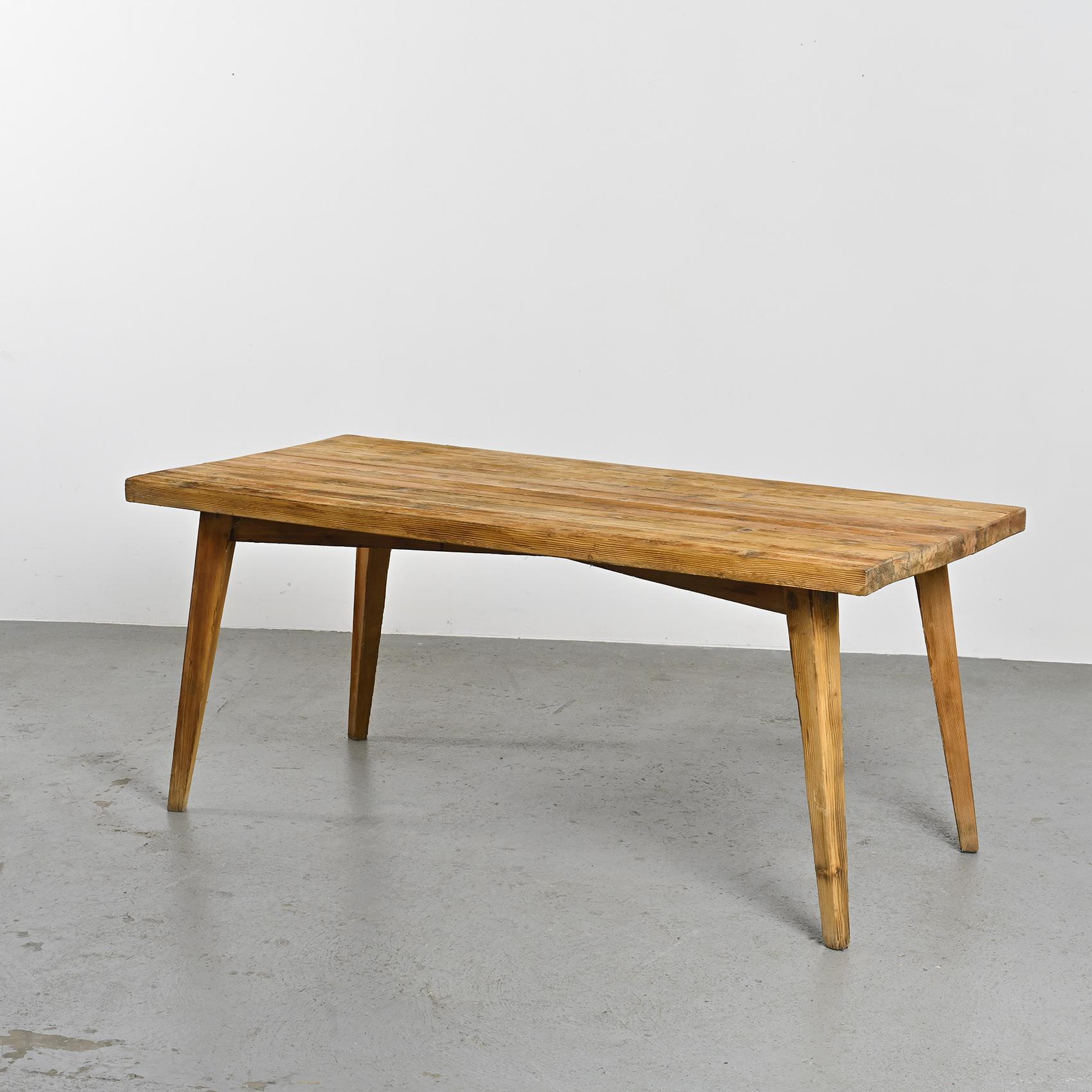 Dining table by Christian Durupt, circa 1970 For Sale 8