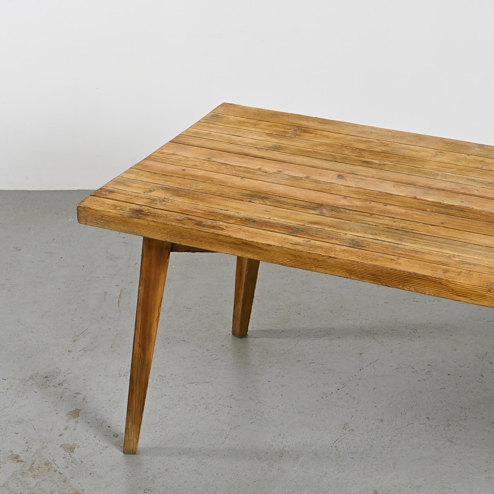 Mid-Century Modern Dining table by Christian Durupt, circa 1970 For Sale