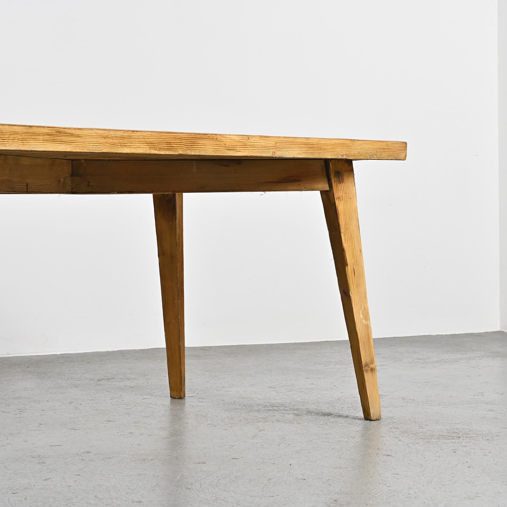 Dining table by Christian Durupt, circa 1970 In Distressed Condition For Sale In VILLEURBANNE, FR