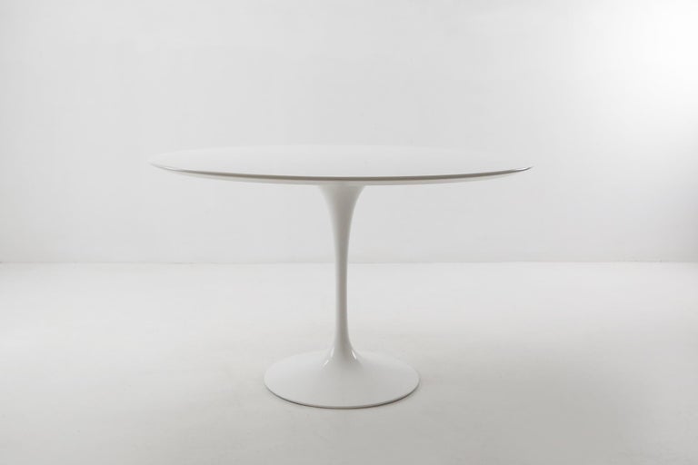 Contemporary Dining Table by Eero Saarinen by Knoll For Sale
