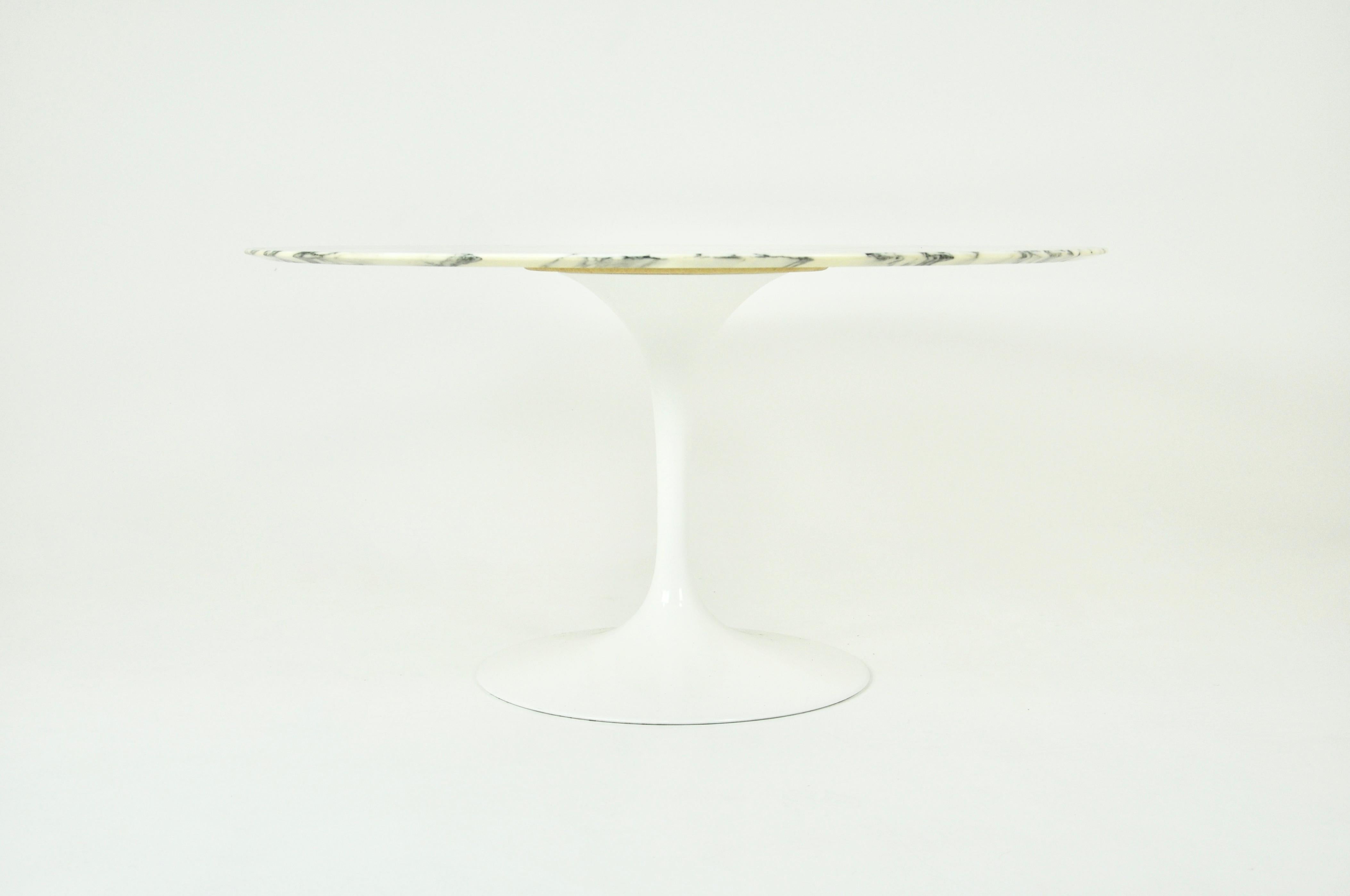 Esstisch von Eero Saarinen für Knoll International, 1960er Jahre (Zentralamerikanisch)