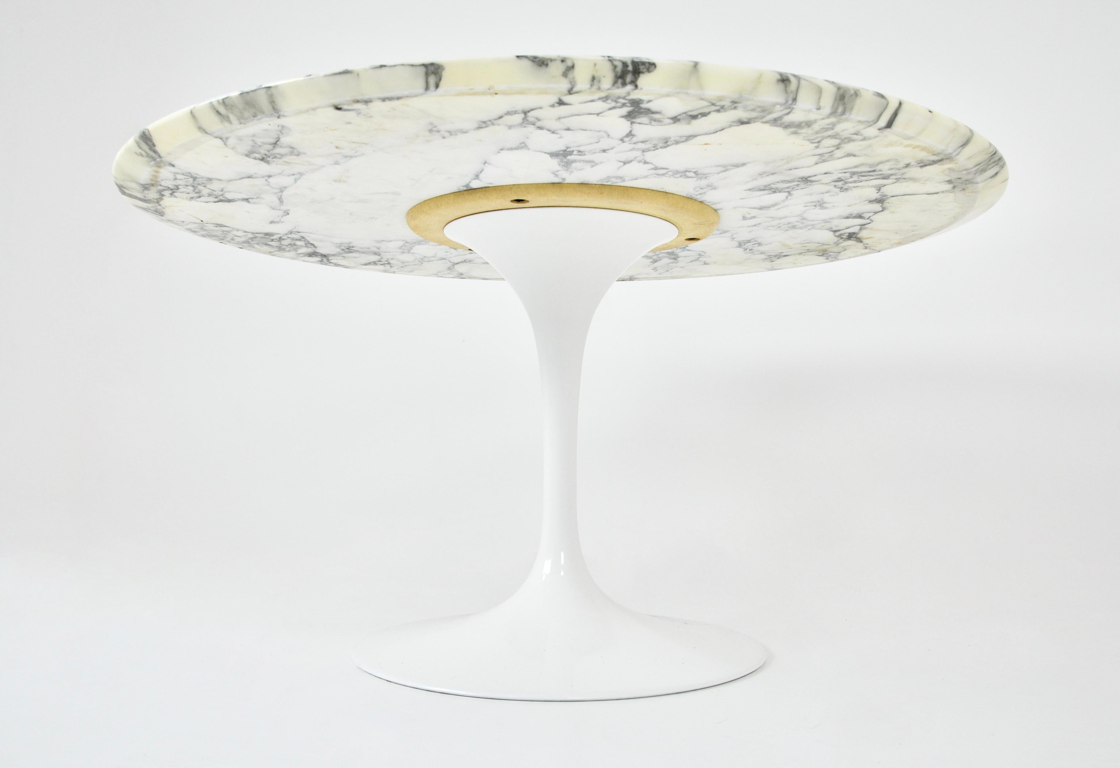 Esstisch von Eero Saarinen für Knoll International, 1960er Jahre im Zustand „Gut“ in bruxelles, BE