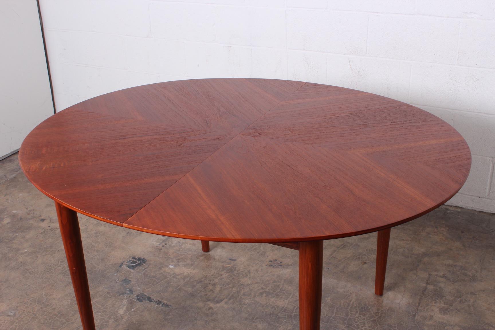 Dining Table by Finn Juhl for Baker In Good Condition In Dallas, TX