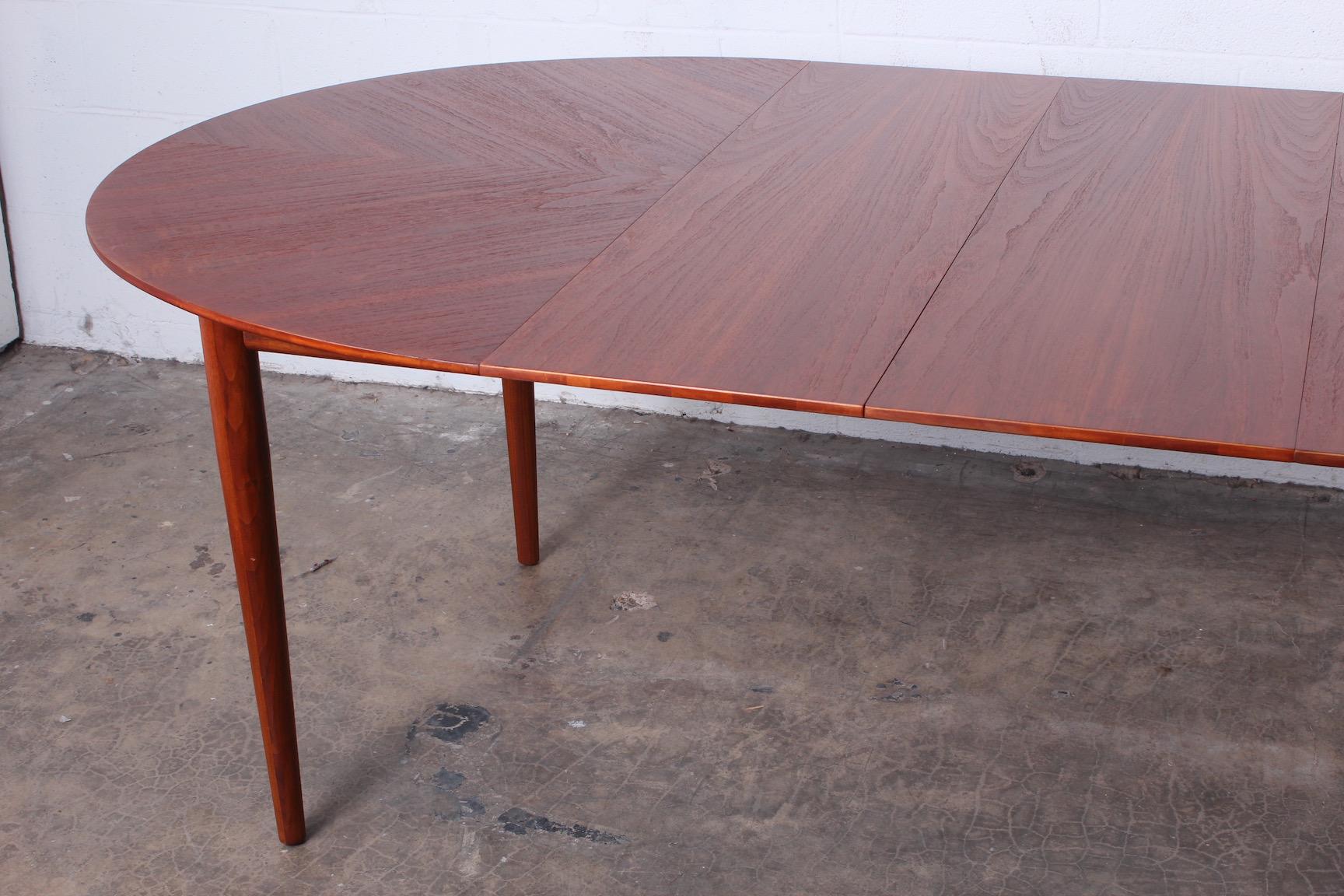 Dining Table by Finn Juhl for Baker 4