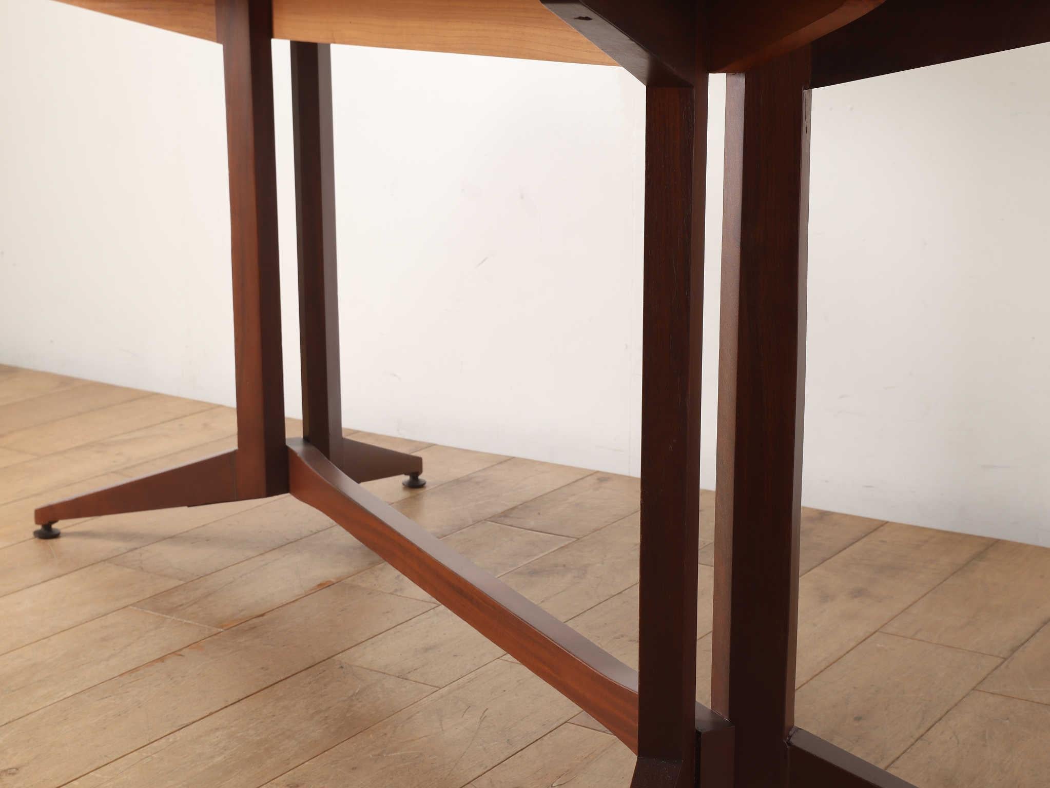 Mesa de comedor de Franco Albini en venta 6