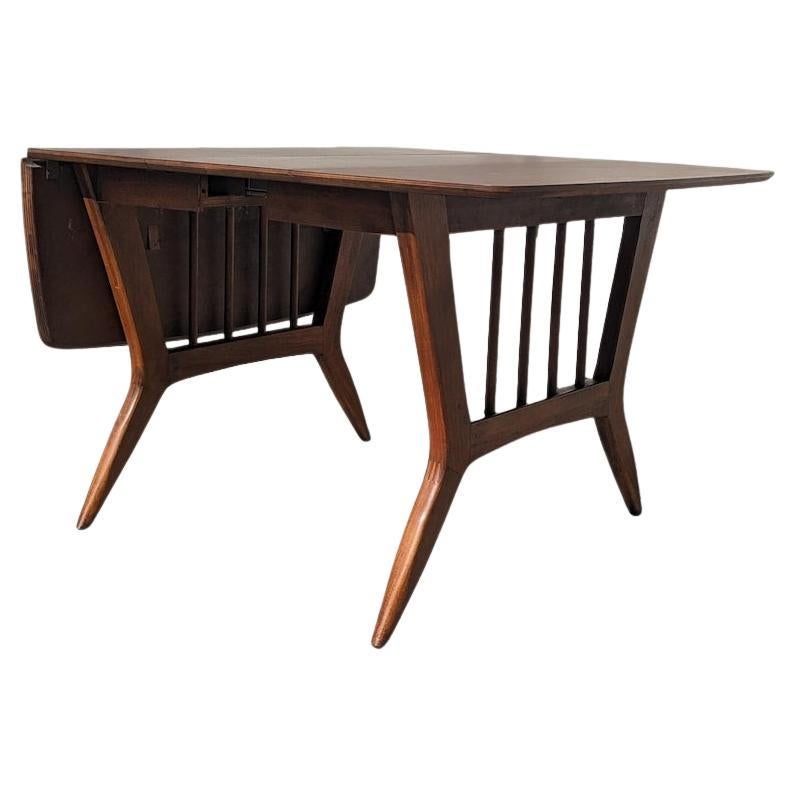 Table de salle à manger Garrison Furniture Co. Top en stratifié, base en bois, cuisine