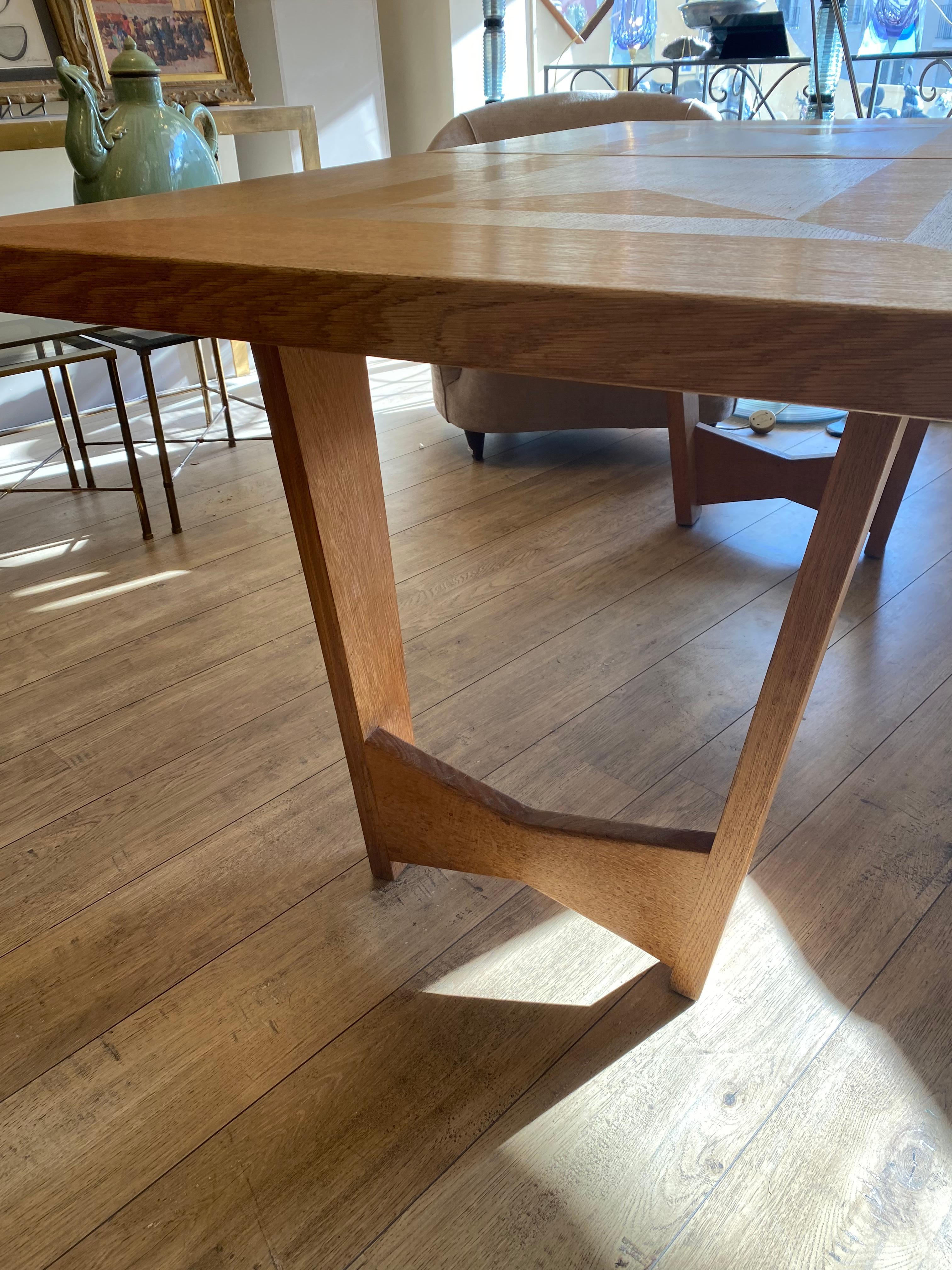 Dining table by Guillerme and Chambron, 1960, France For Sale 1