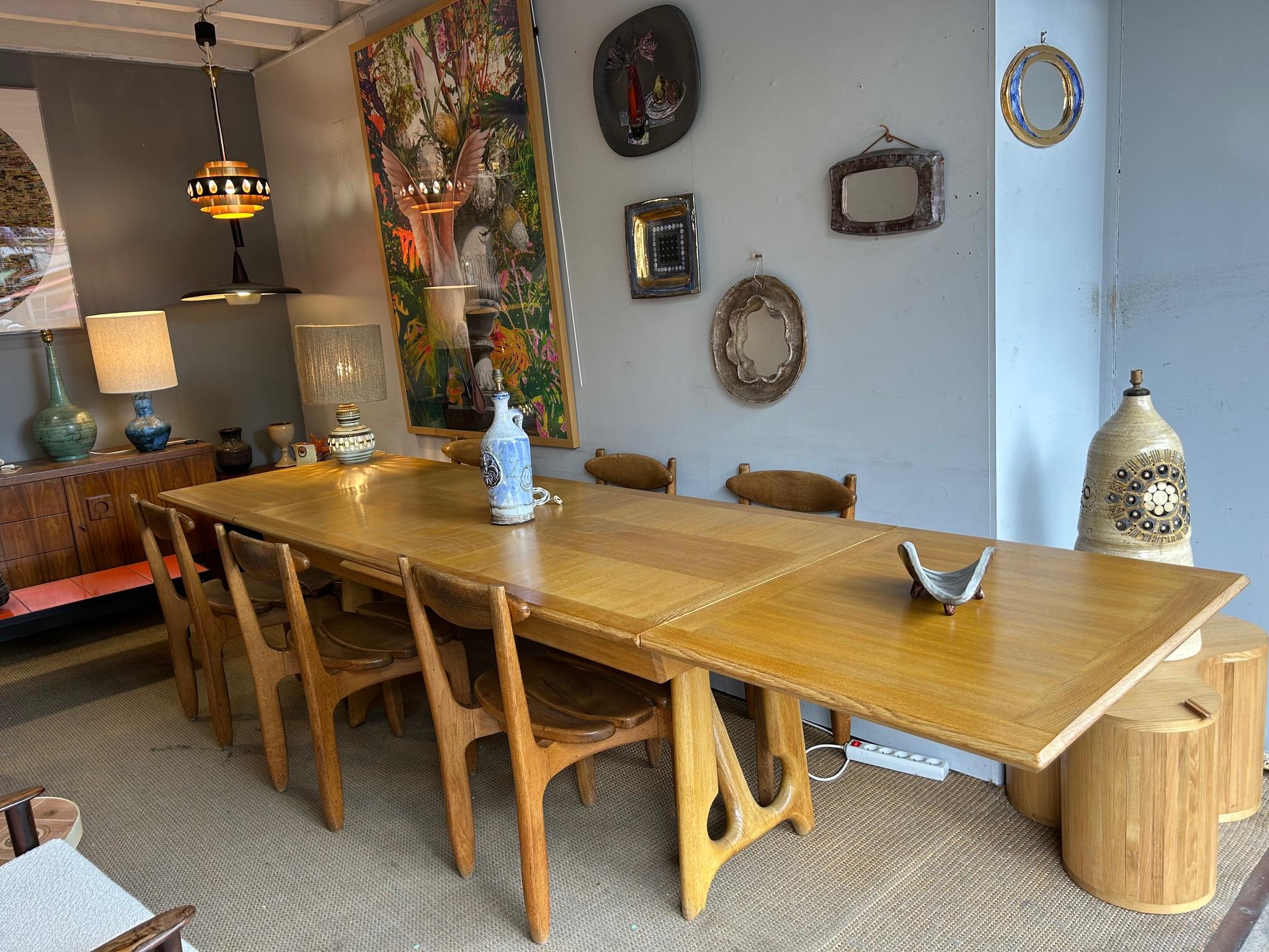 Français Table de salle à manger par Guillerme & Chambron, Circa 1960's, France en vente