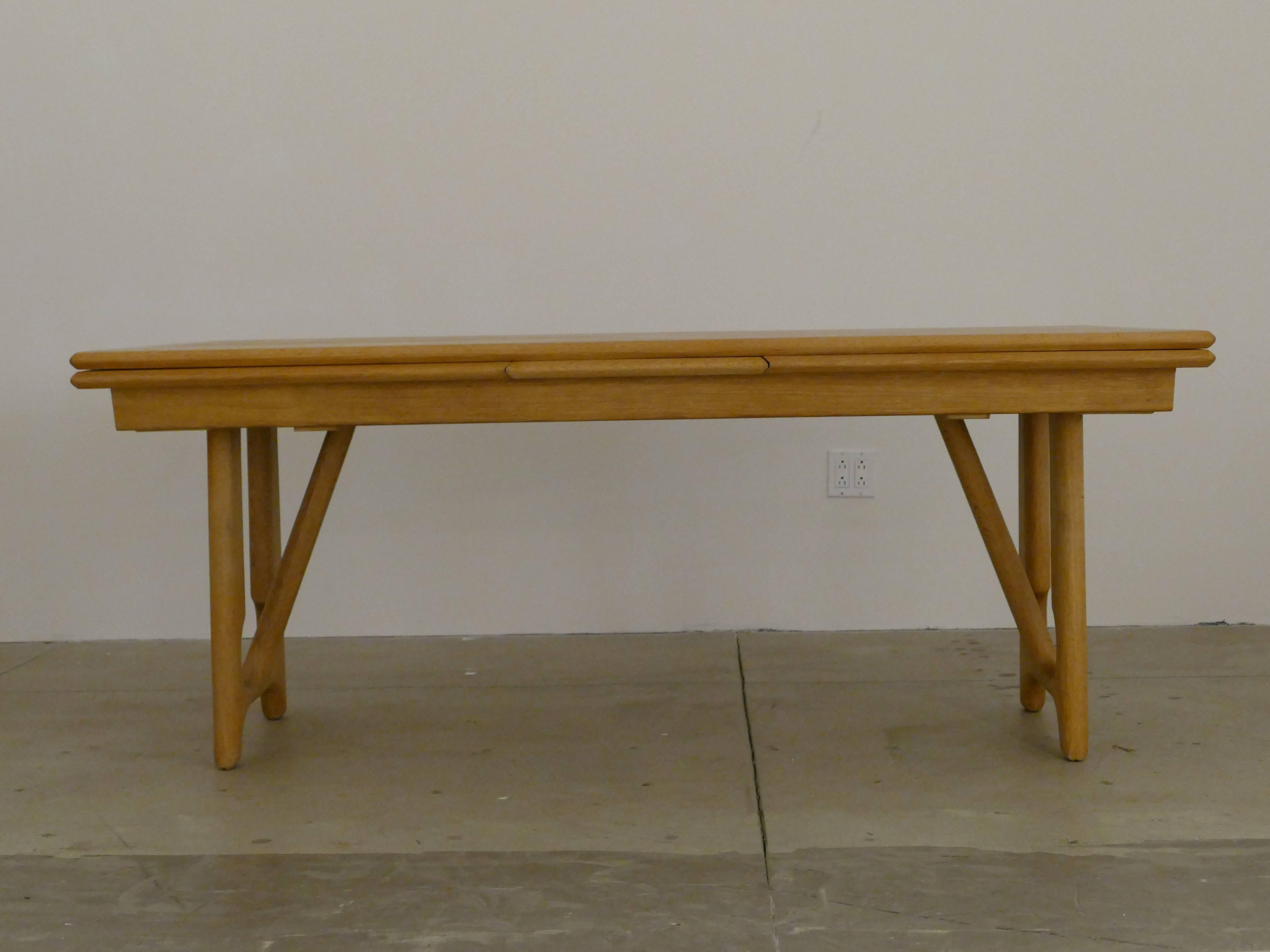 Mid-Century Modern Dining Table by Guillerme et Chambron, 