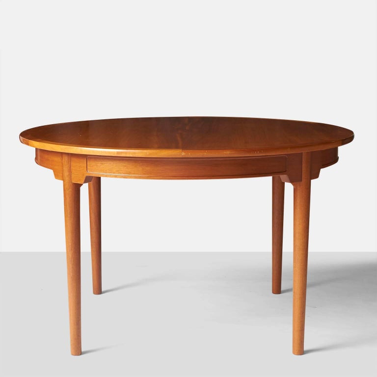 Scandinavian Modern Dining Table by Hans Wegner For Sale