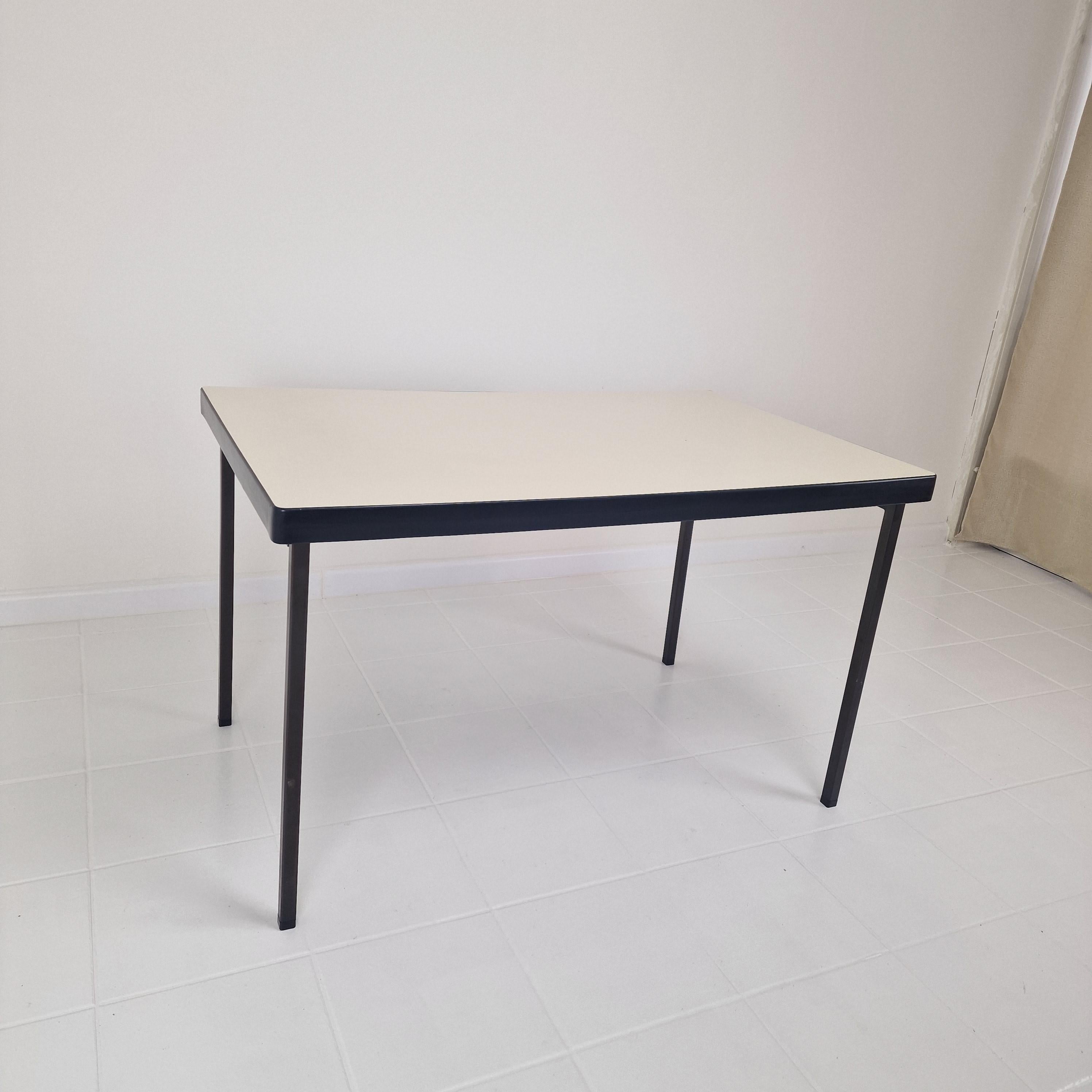 Dining Table by Hein Salomonson for AP Originals, Netherlands, 1960 In Good Condition For Sale In Oud Beijerland, NL