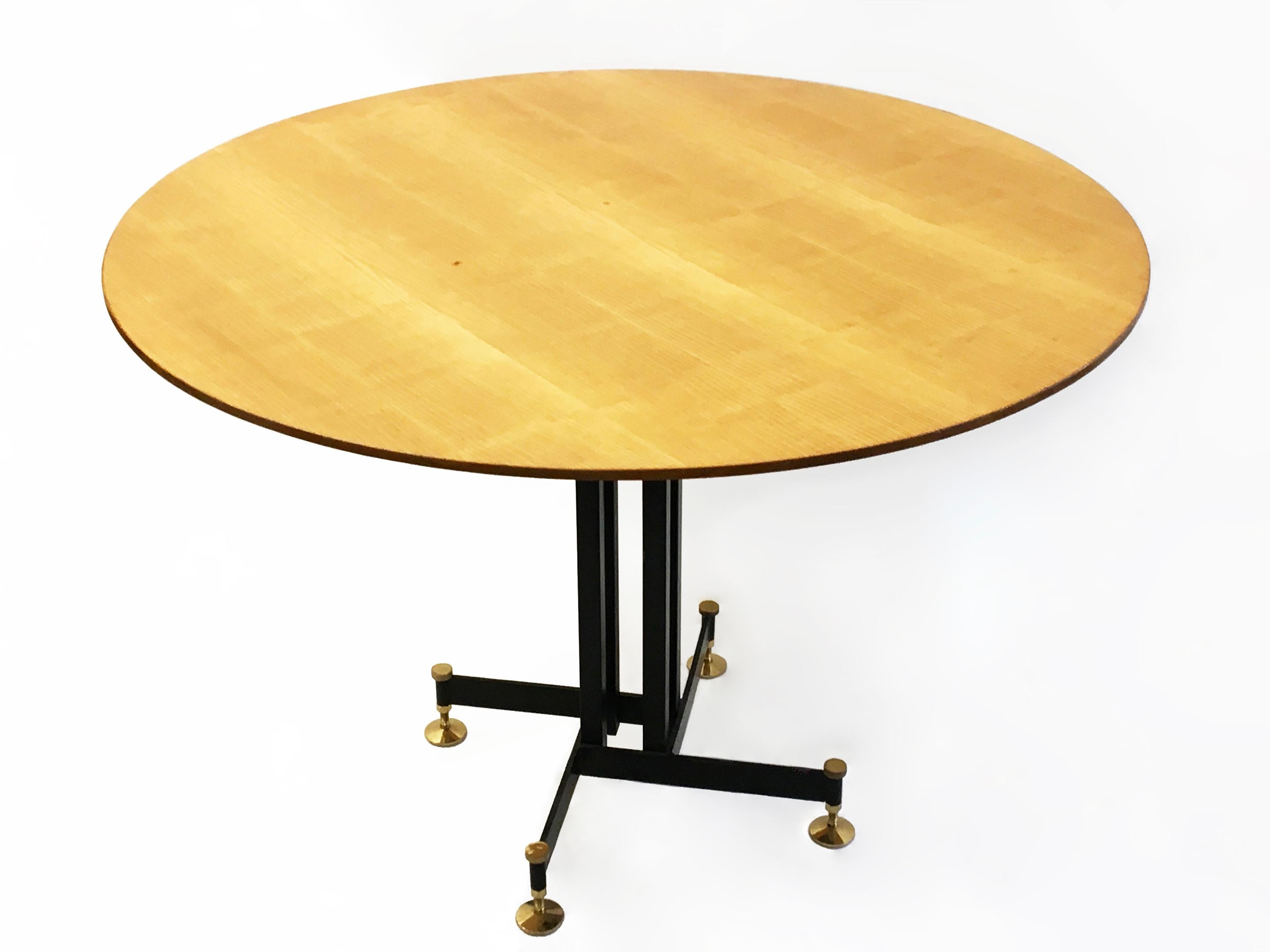 Round Mid-Century Italian Dining Table, Circa 1955 1