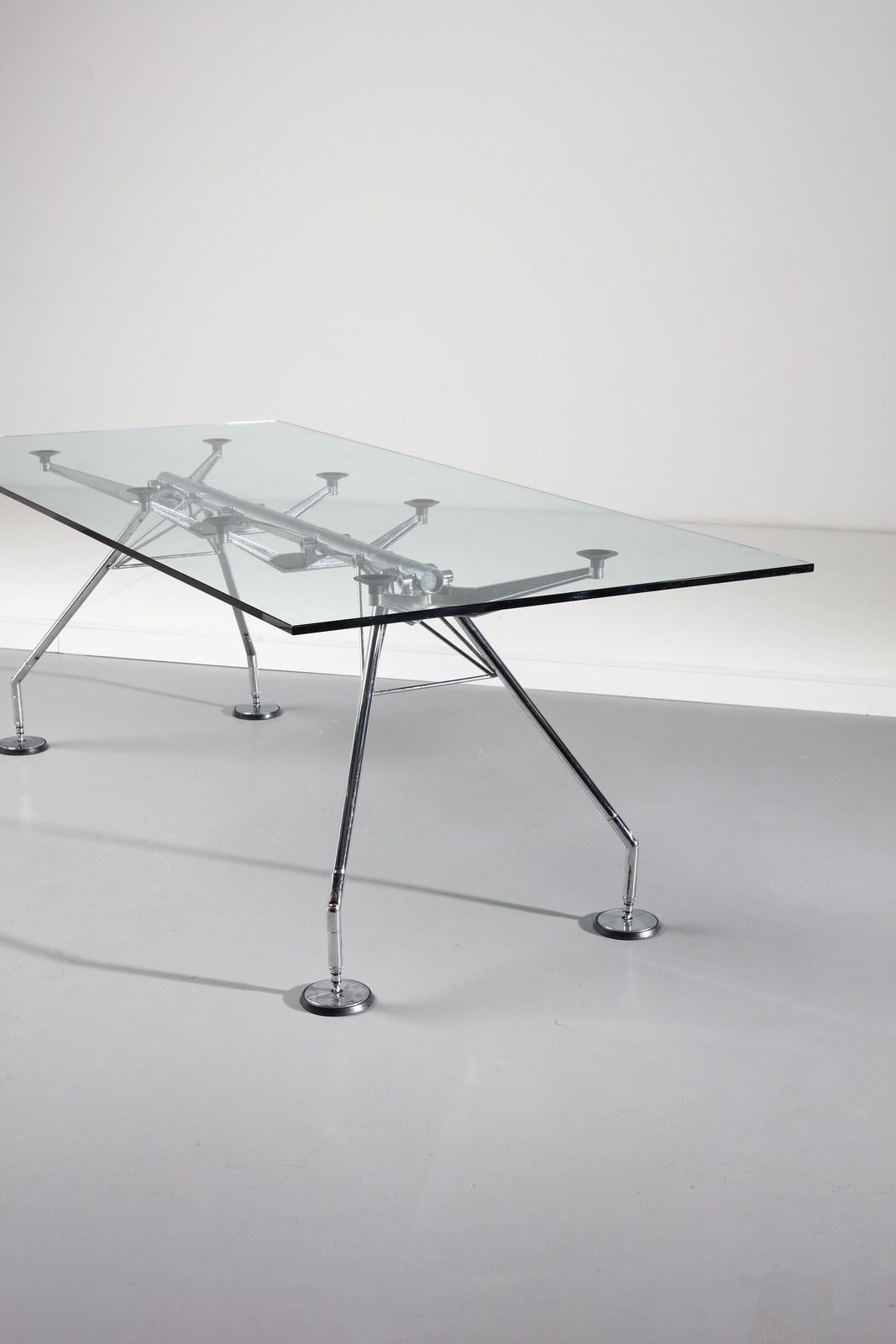 Post-Modern Table by Norman Foster for Tecno, 1980s