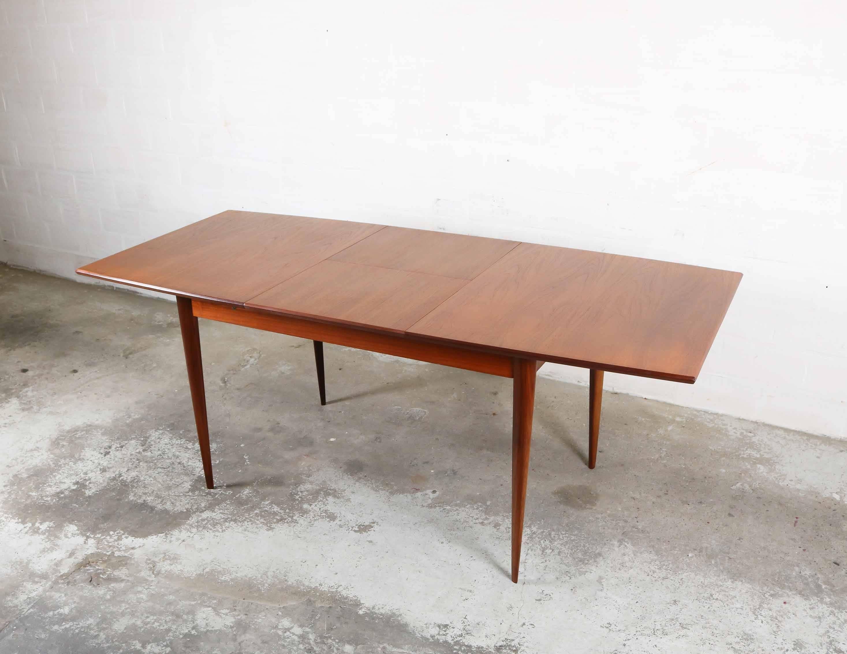 Dining Table by Oswald Vermaercke For Sale 1