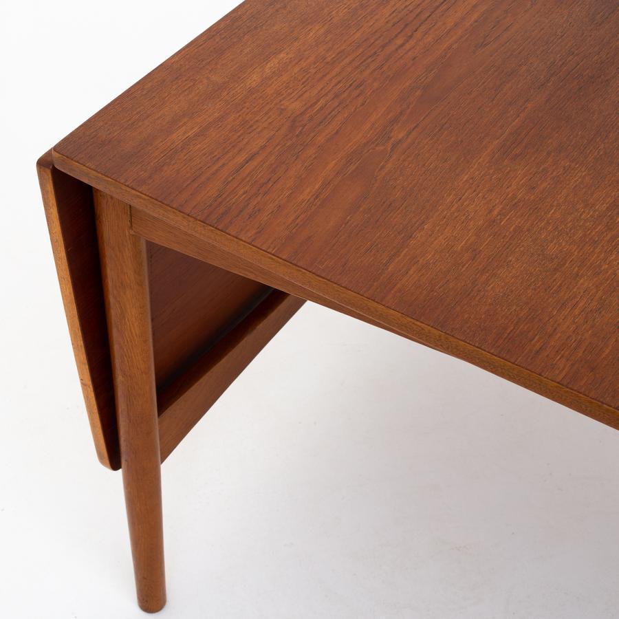 Scandinavian Modern Dining Table by Unknown Architect