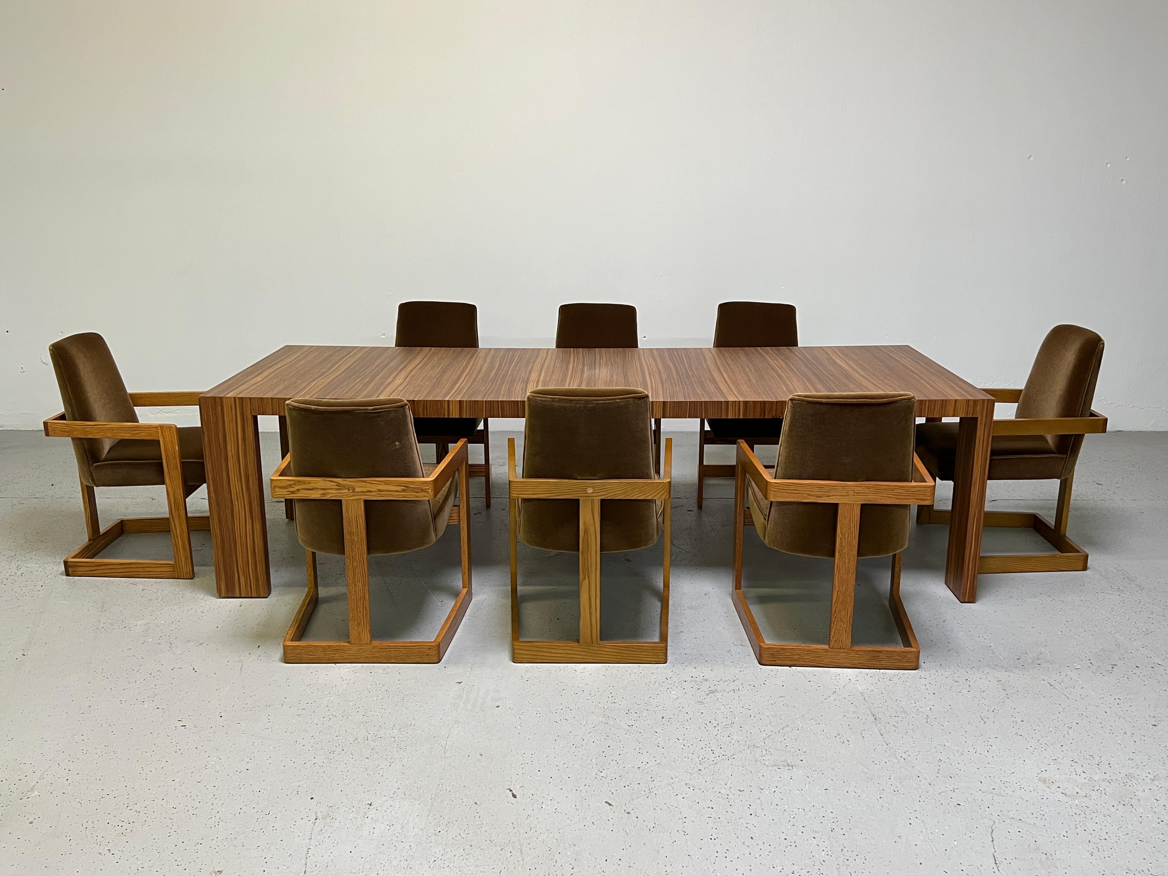 Dining Table by Vladimir Kagan  For Sale 9