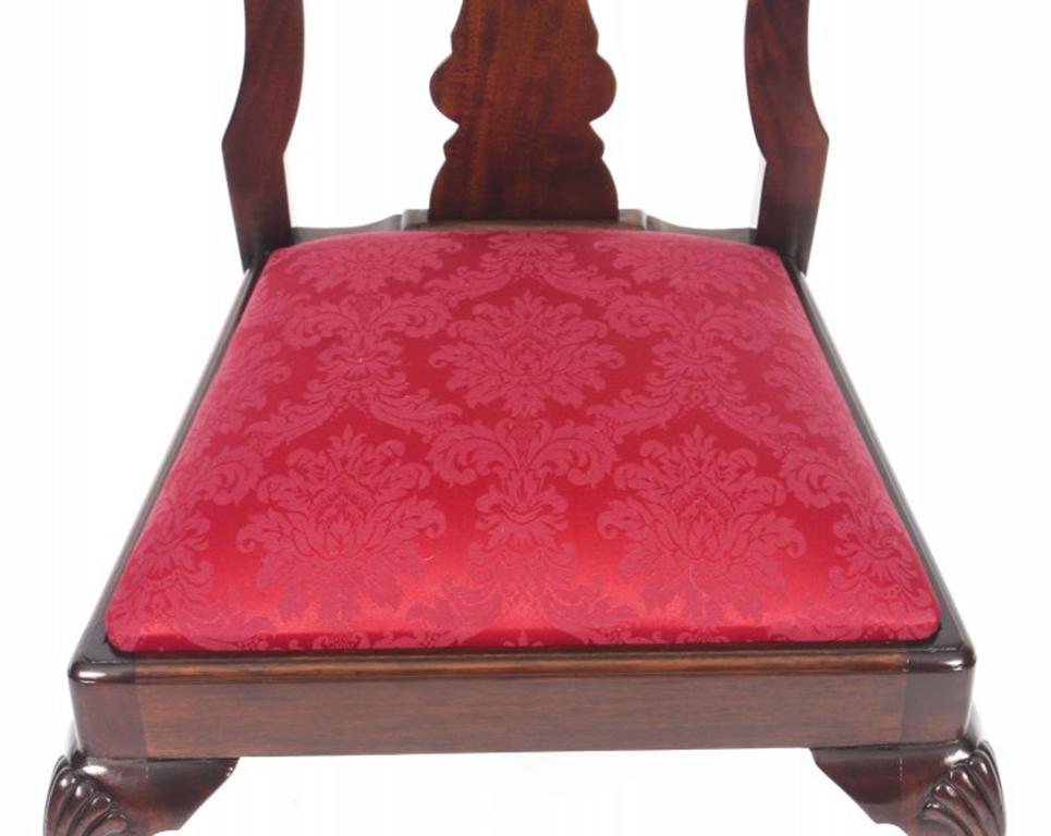 Dining Table by William Tillman, Harrods & 14 Queen Anne Chairs, 20th Century 6