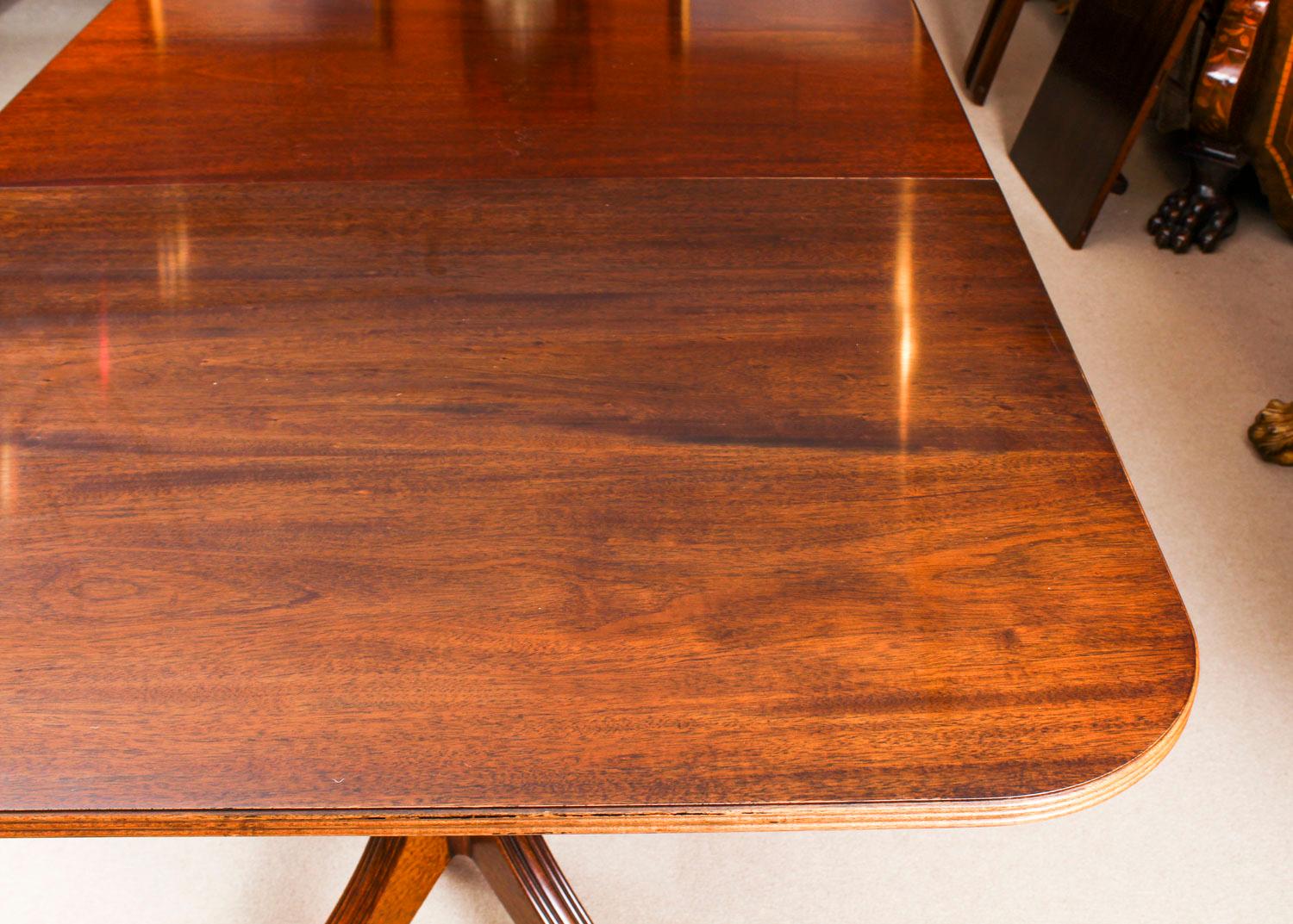 Late 20th Century Dining Table by William Tillman, Harrods & 14 Queen Anne Chairs, 20th Century