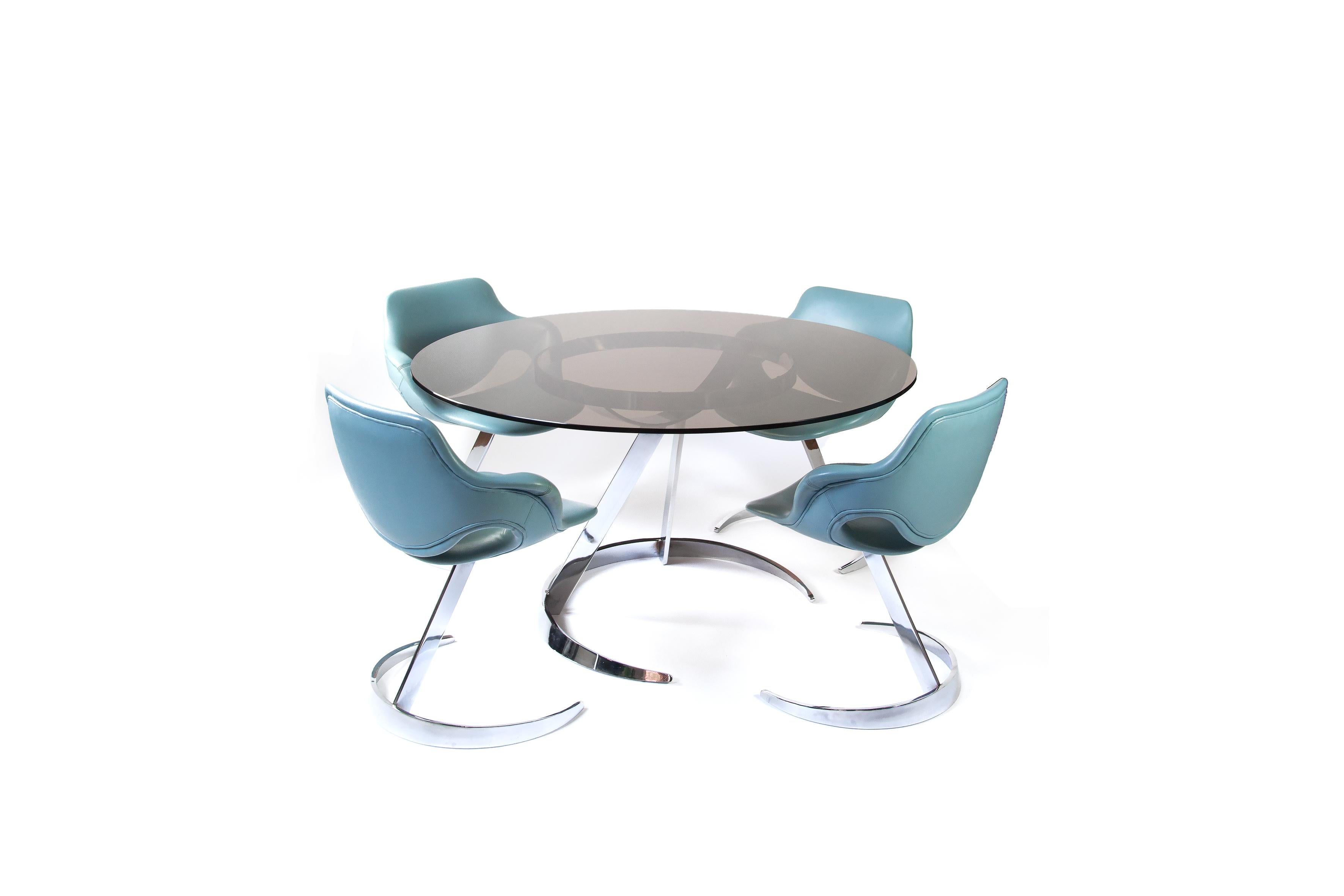 modular table and chairs